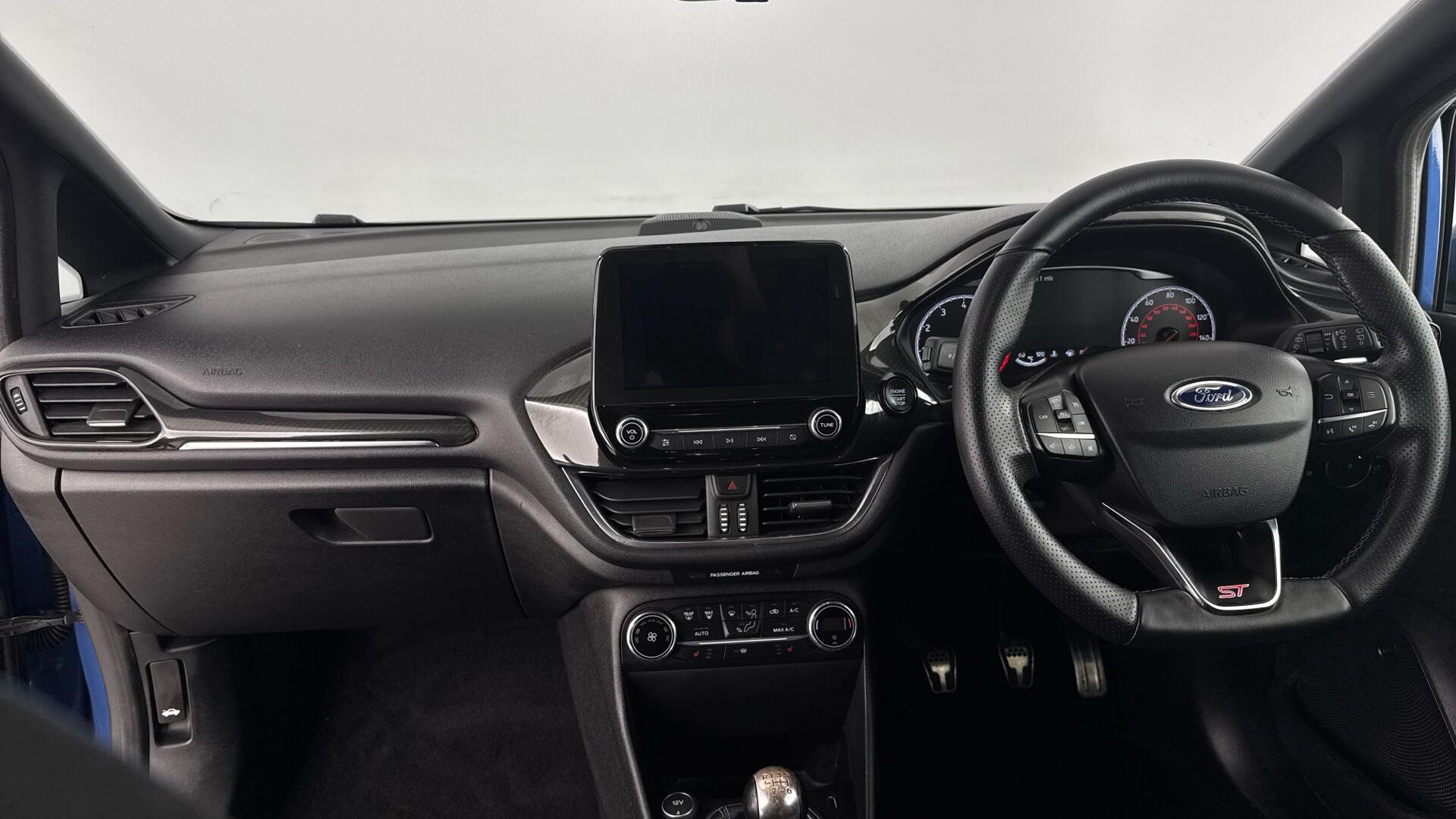 Ford Fiesta view 11