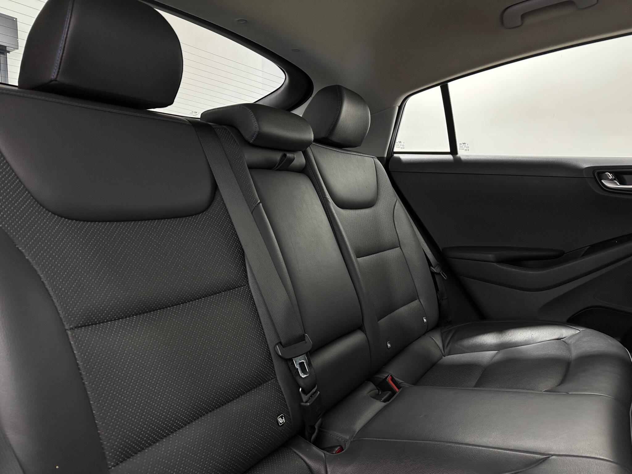 Hyundai IONIQ view 42