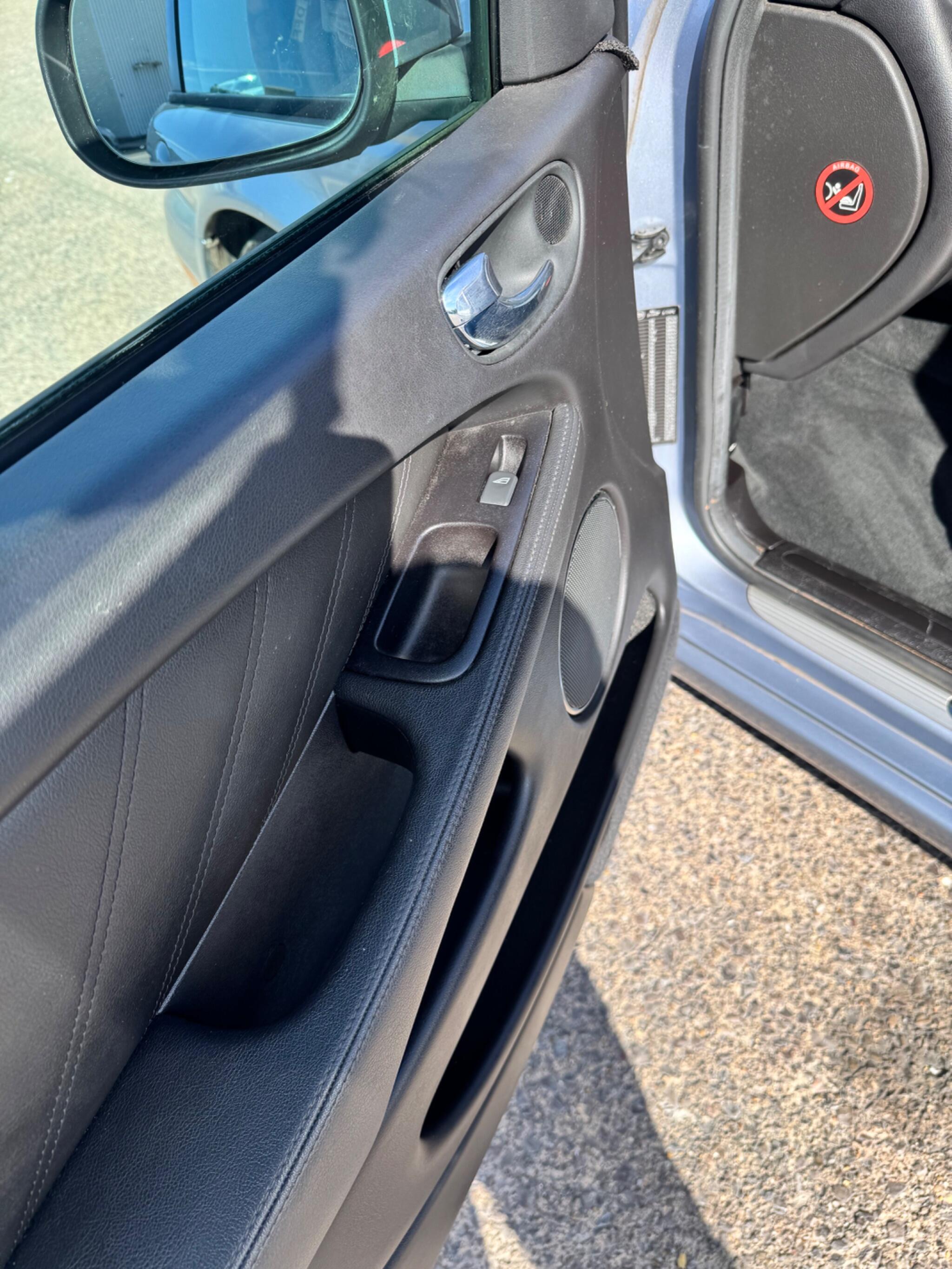 Jaguar X-Type view 49