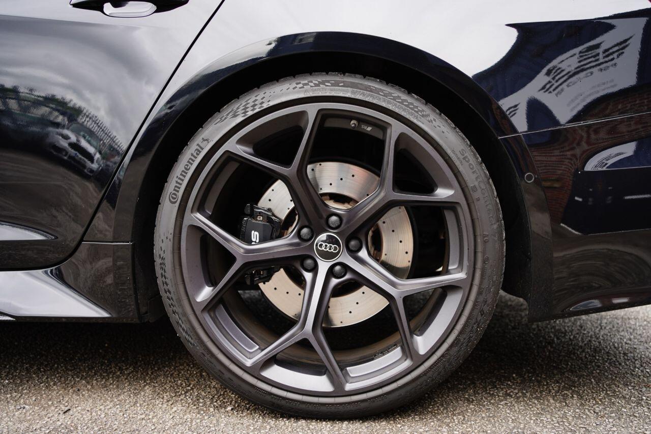 Audi RS6 view 24