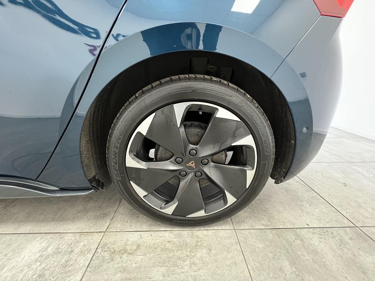 CUPRA Born view 21
