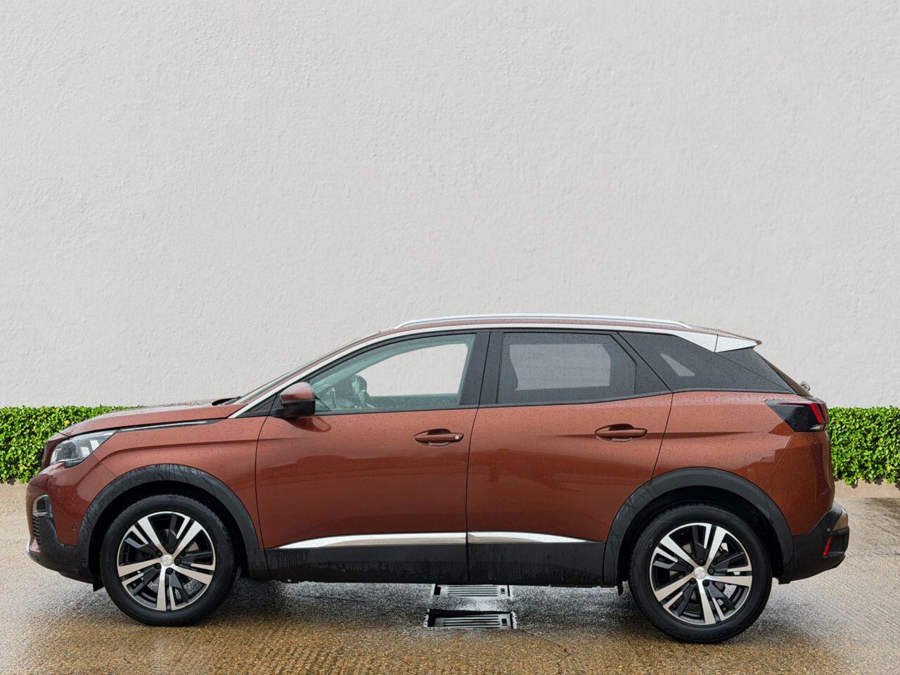 Peugeot 3008 view 4