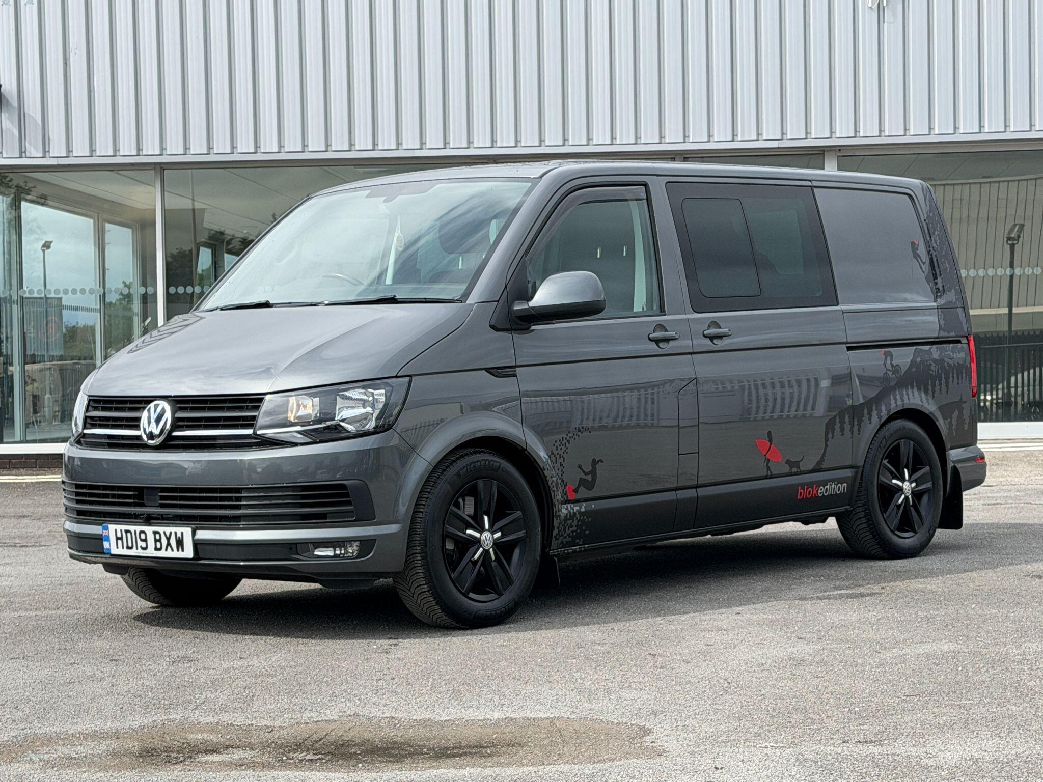 Volkswagen Transporter view 2