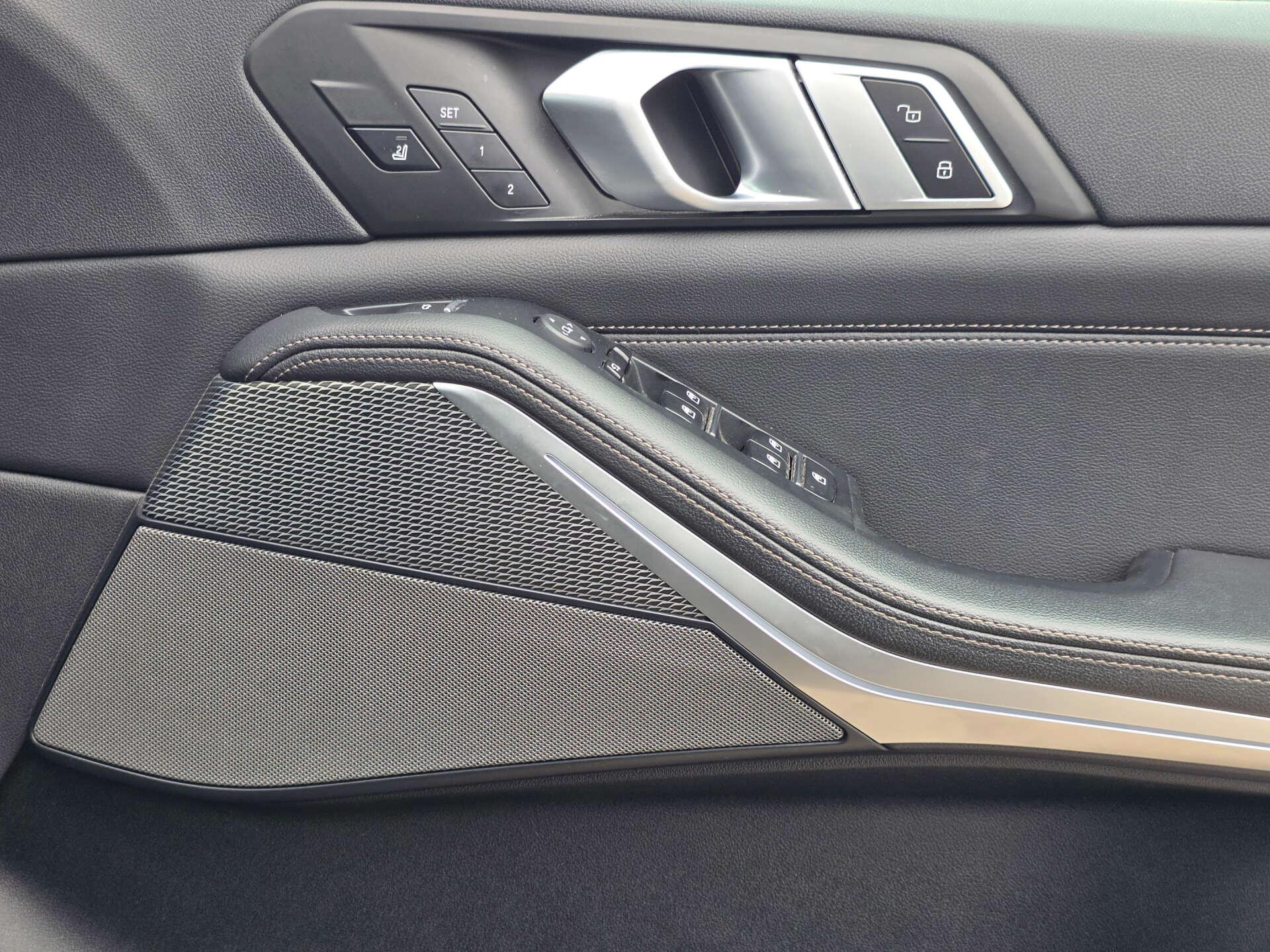 BMW X5 view 41