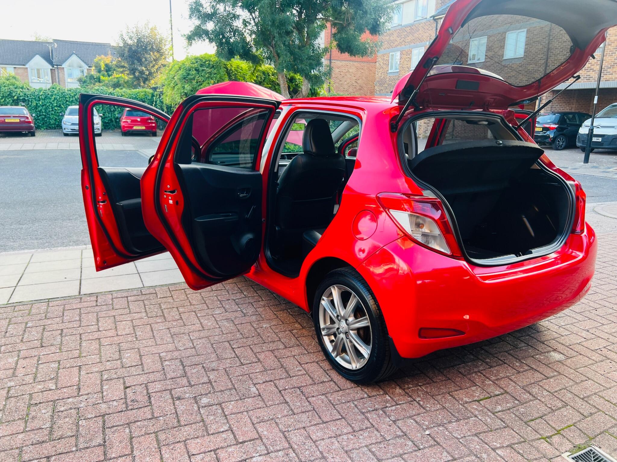Toyota Yaris view 48