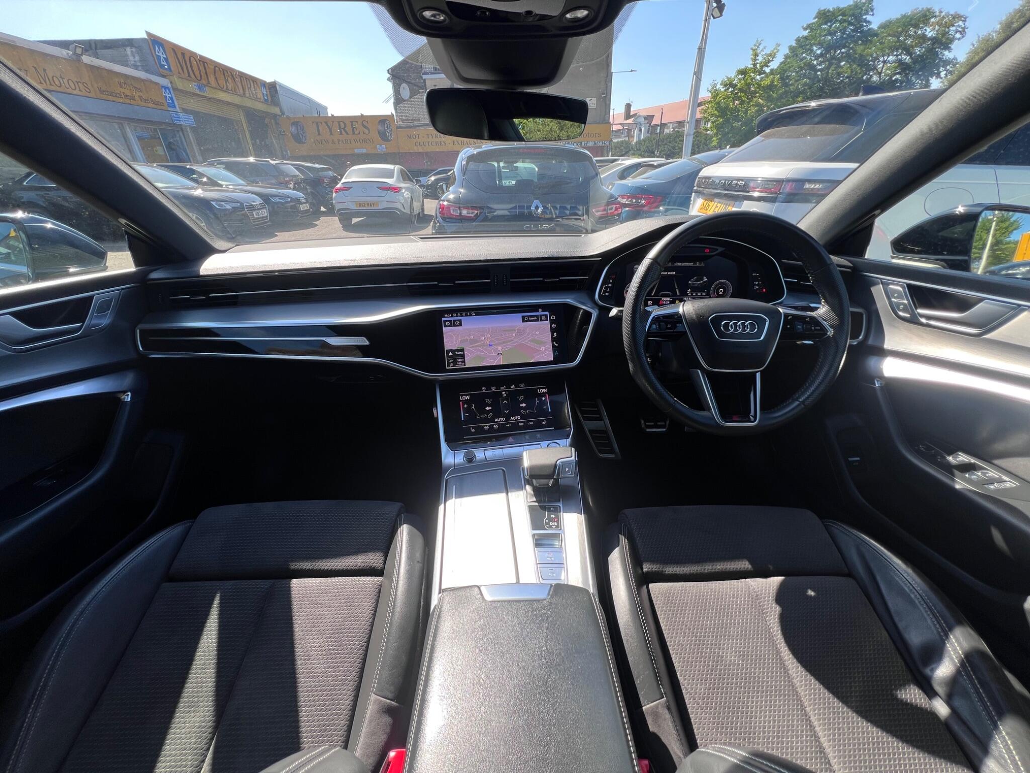 Audi A7 view 2
