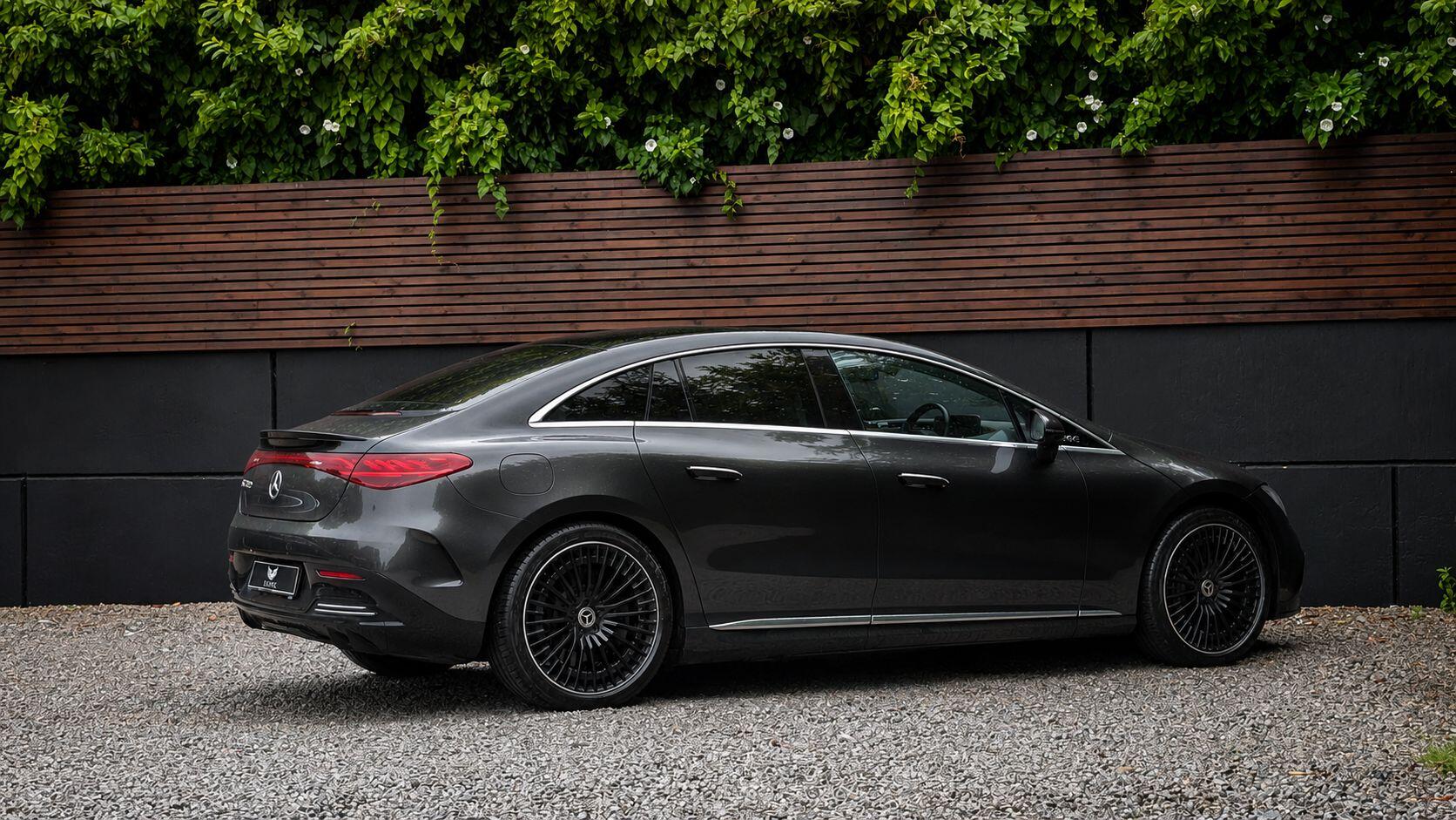 Mercedes-Benz EQE view 7