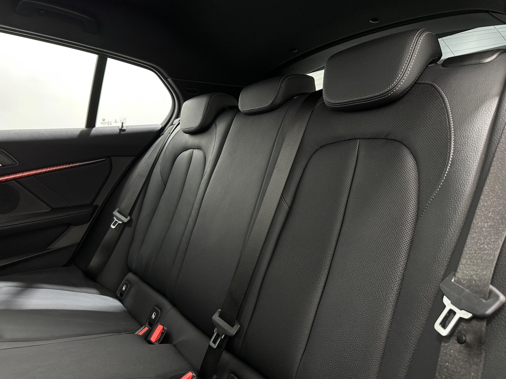 BMW 1 Series view 39