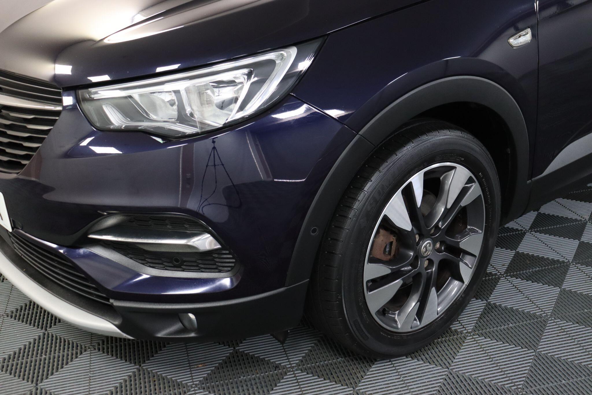 Vauxhall Grandland X view 31