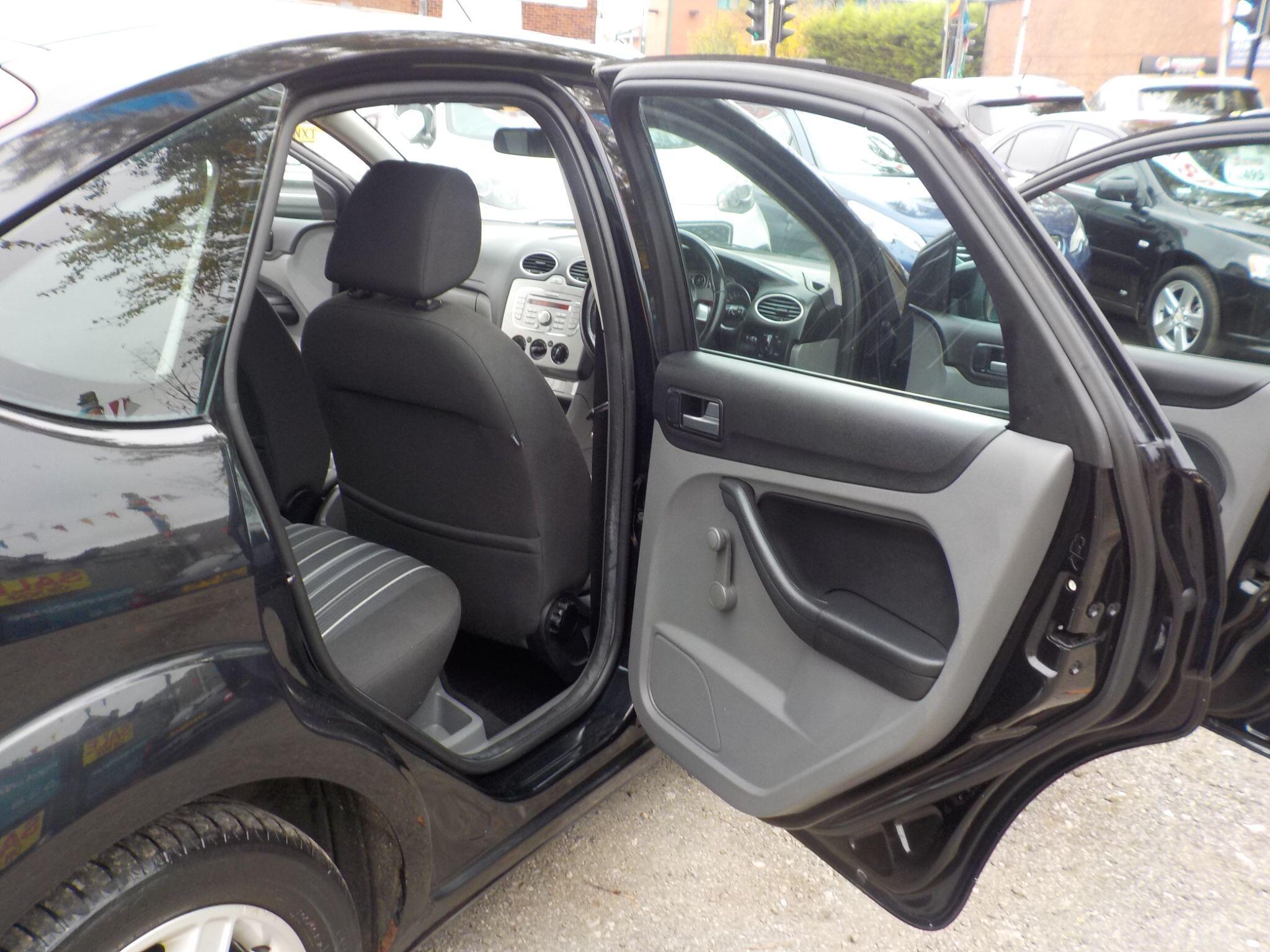Ford Focus 1.8 Style 5dr