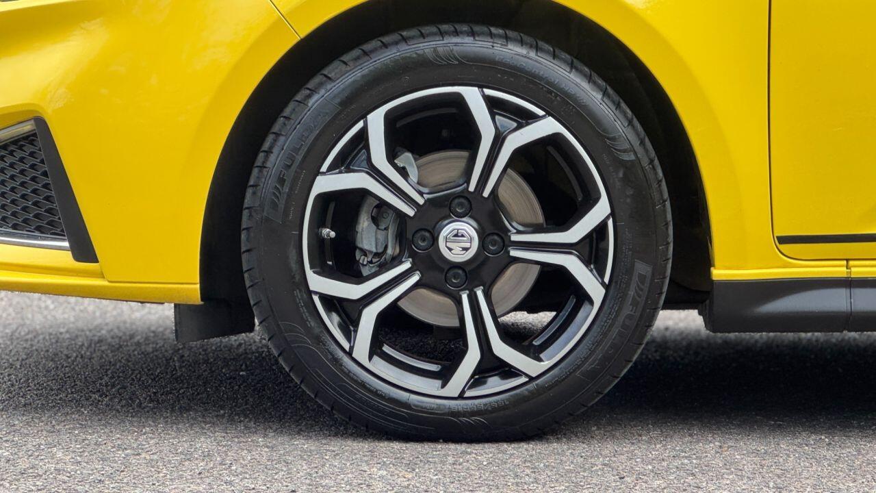 MG MG3 view 35