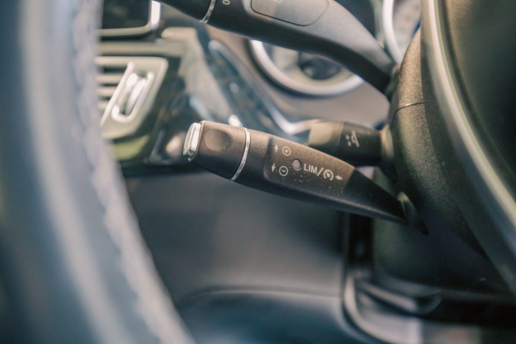 Mercedes-Benz CLS view 15