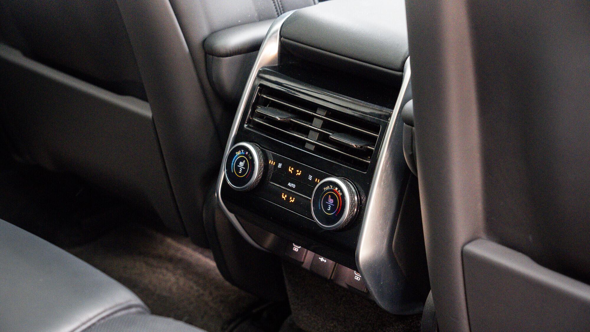 Land Rover Range Rover view 20