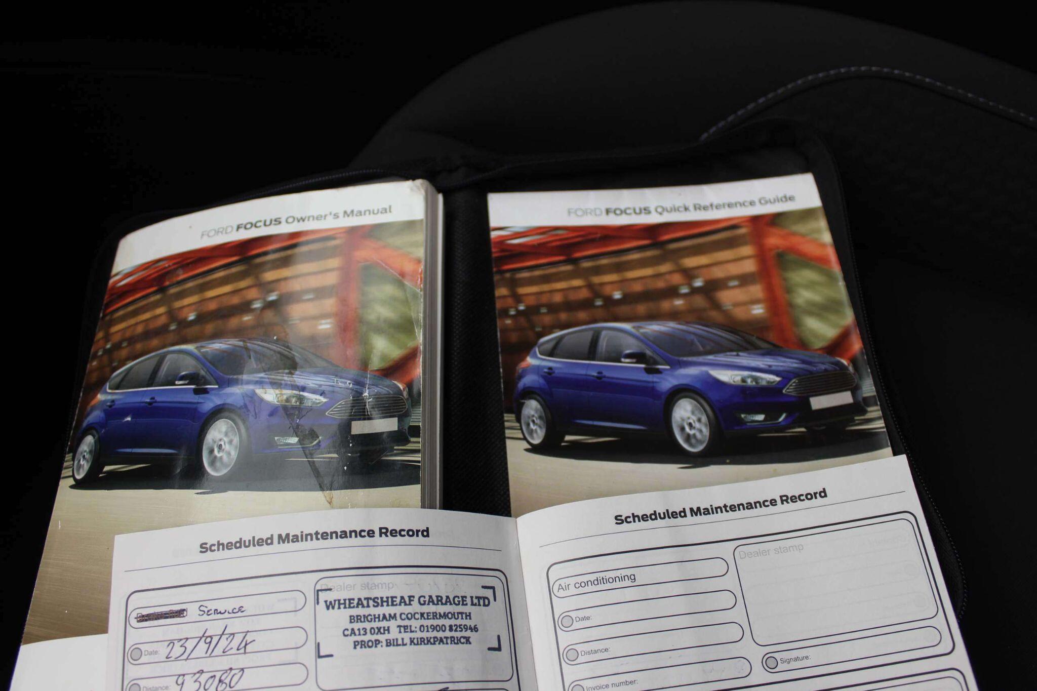 Ford Focus view 27