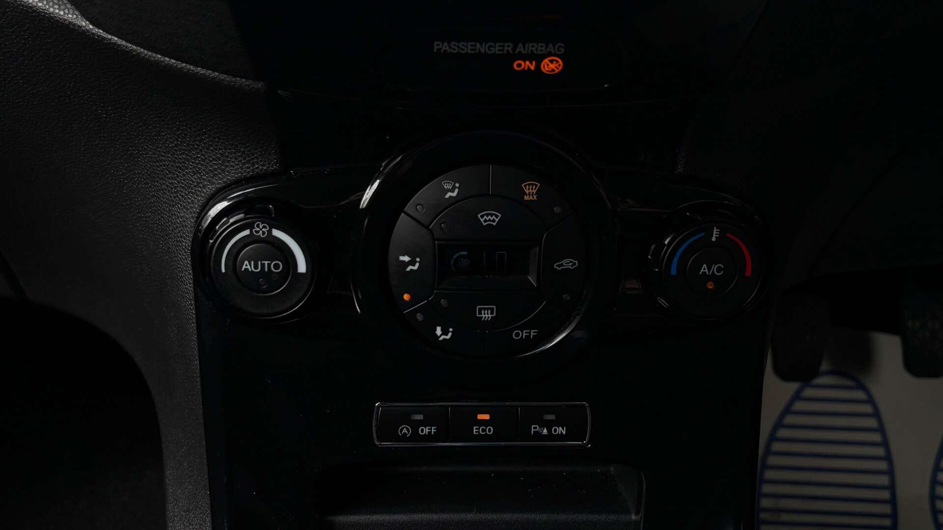 Ford Fiesta view 29