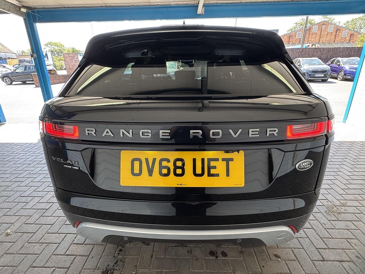 Land Rover Range Rover Velar view 4