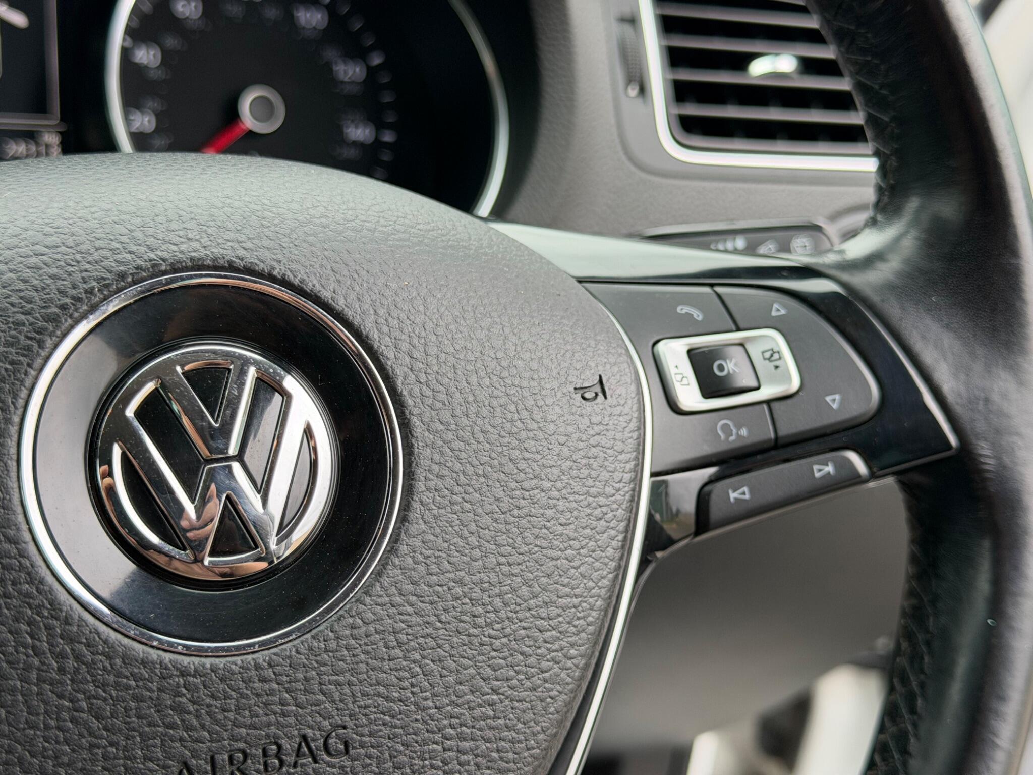 Volkswagen Polo view 23