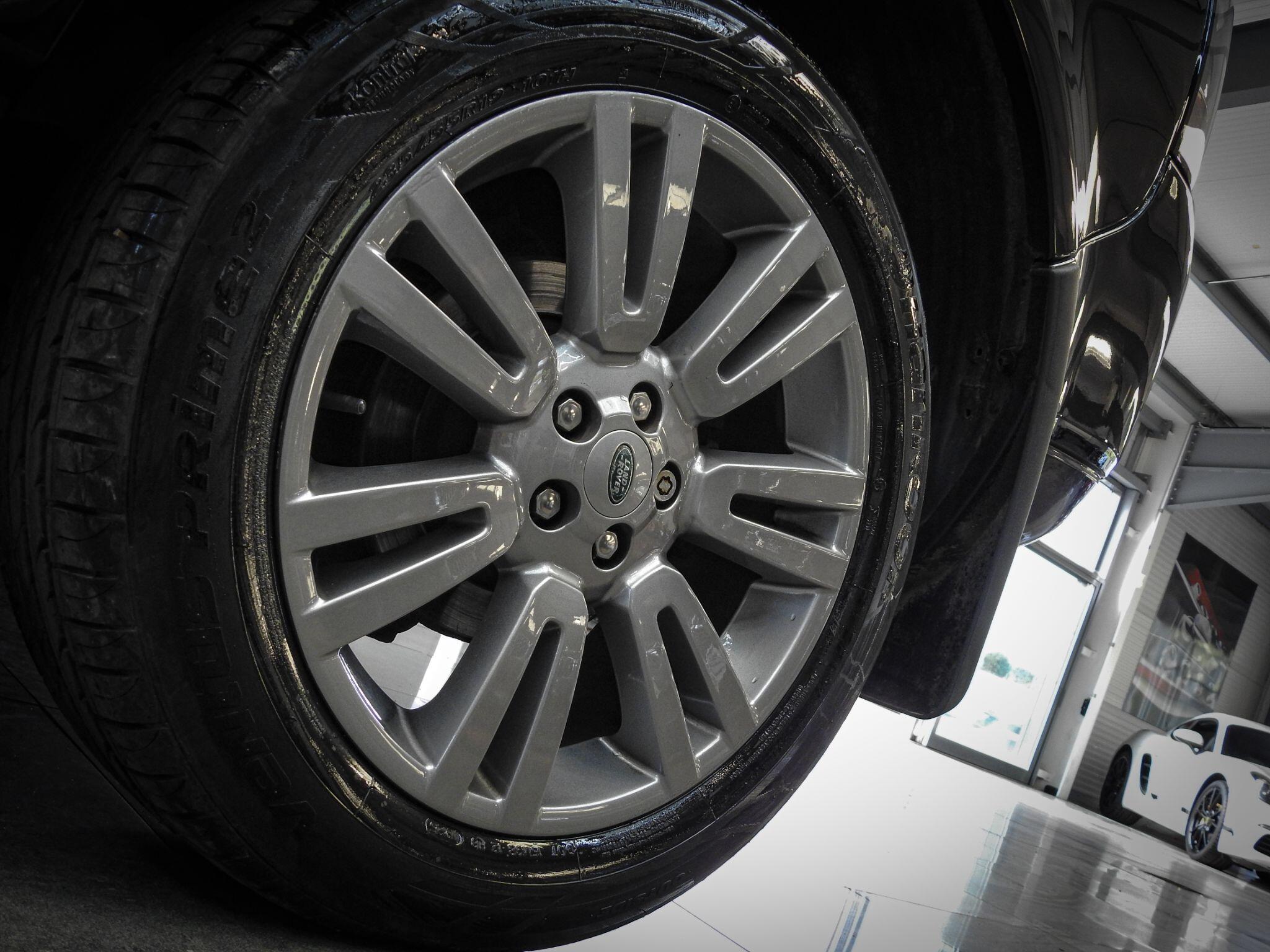 Land Rover Freelander view 23