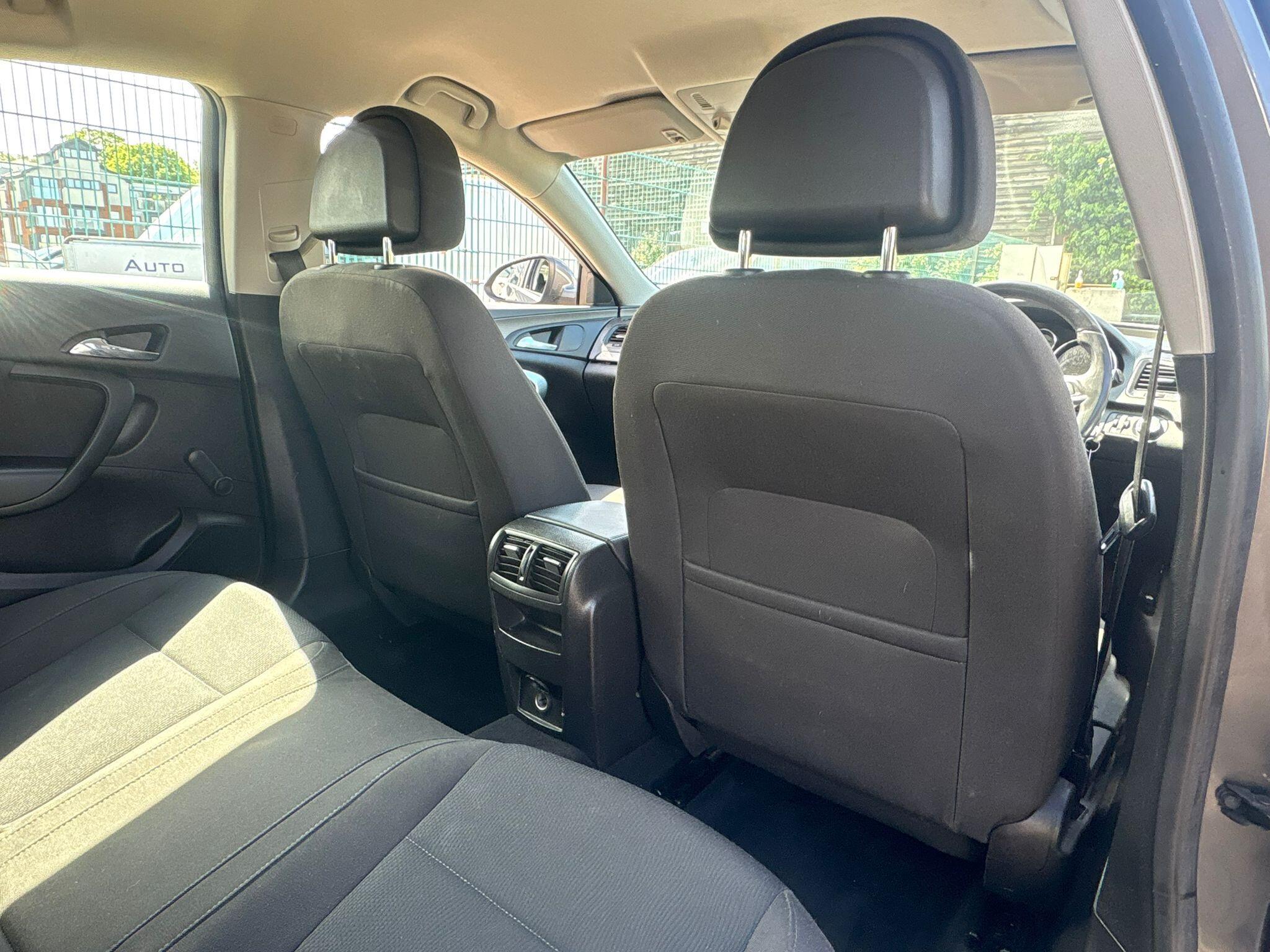 Vauxhall Insignia view 14