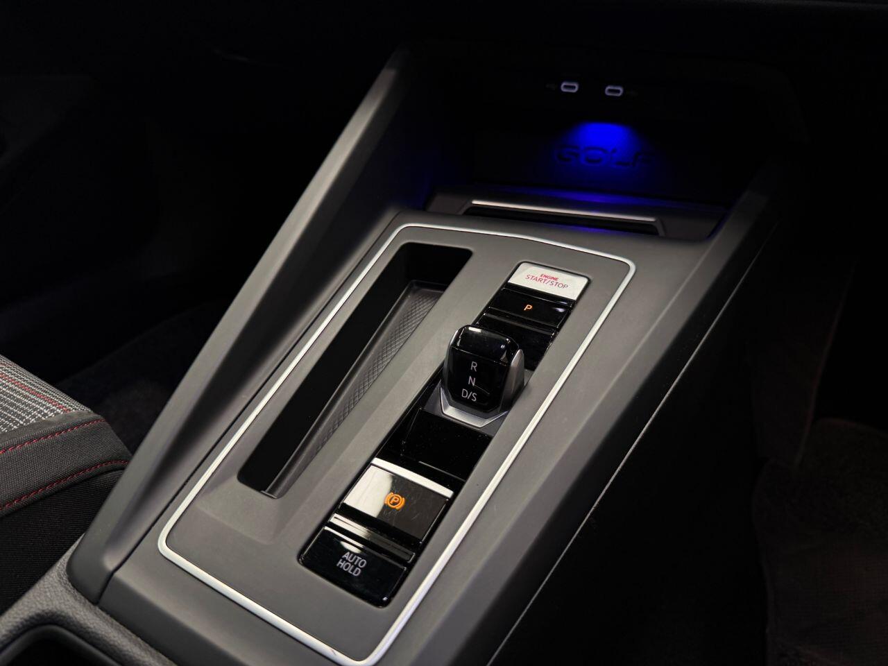 Volkswagen Golf view 13