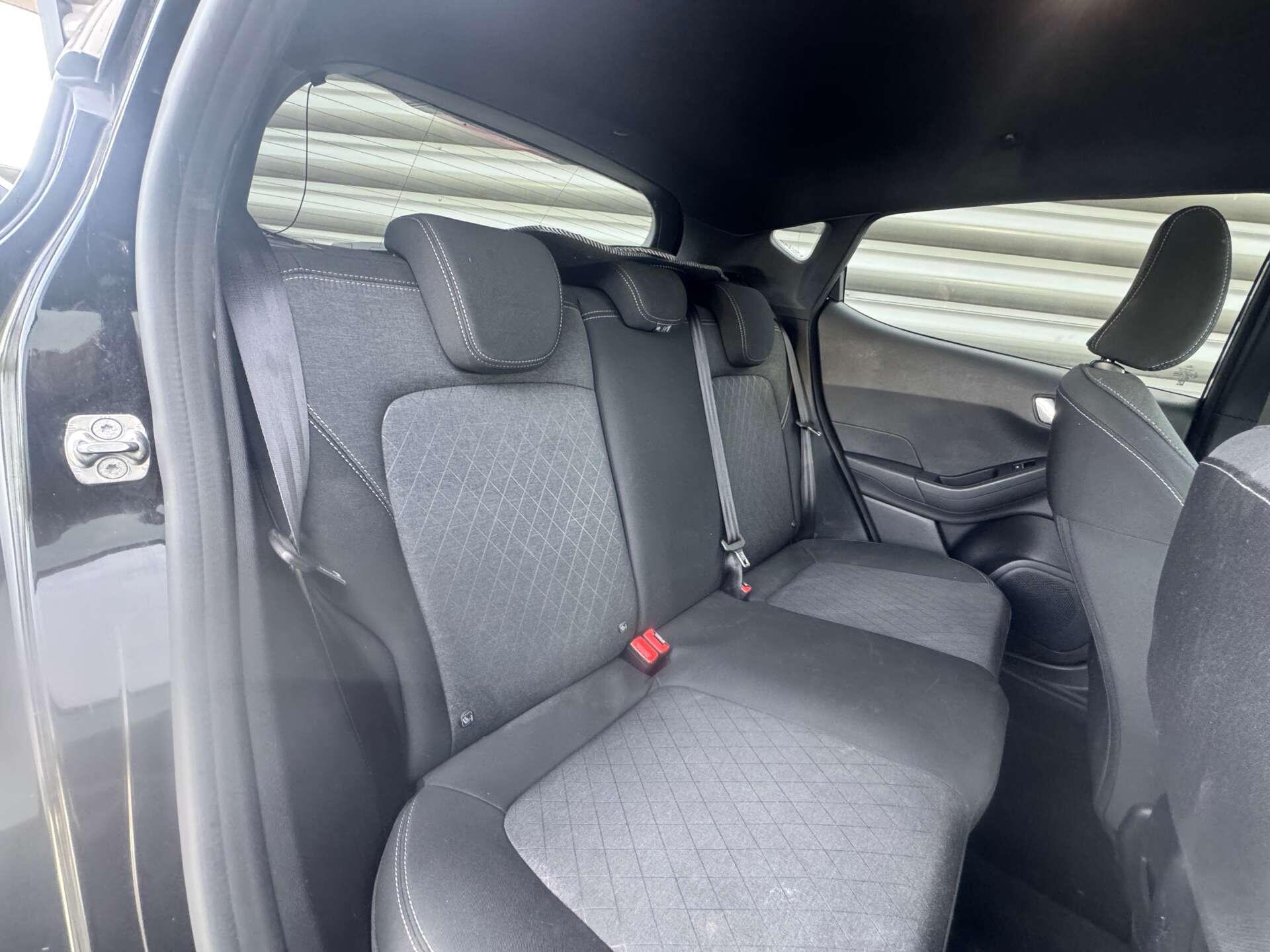 Ford Fiesta view 26
