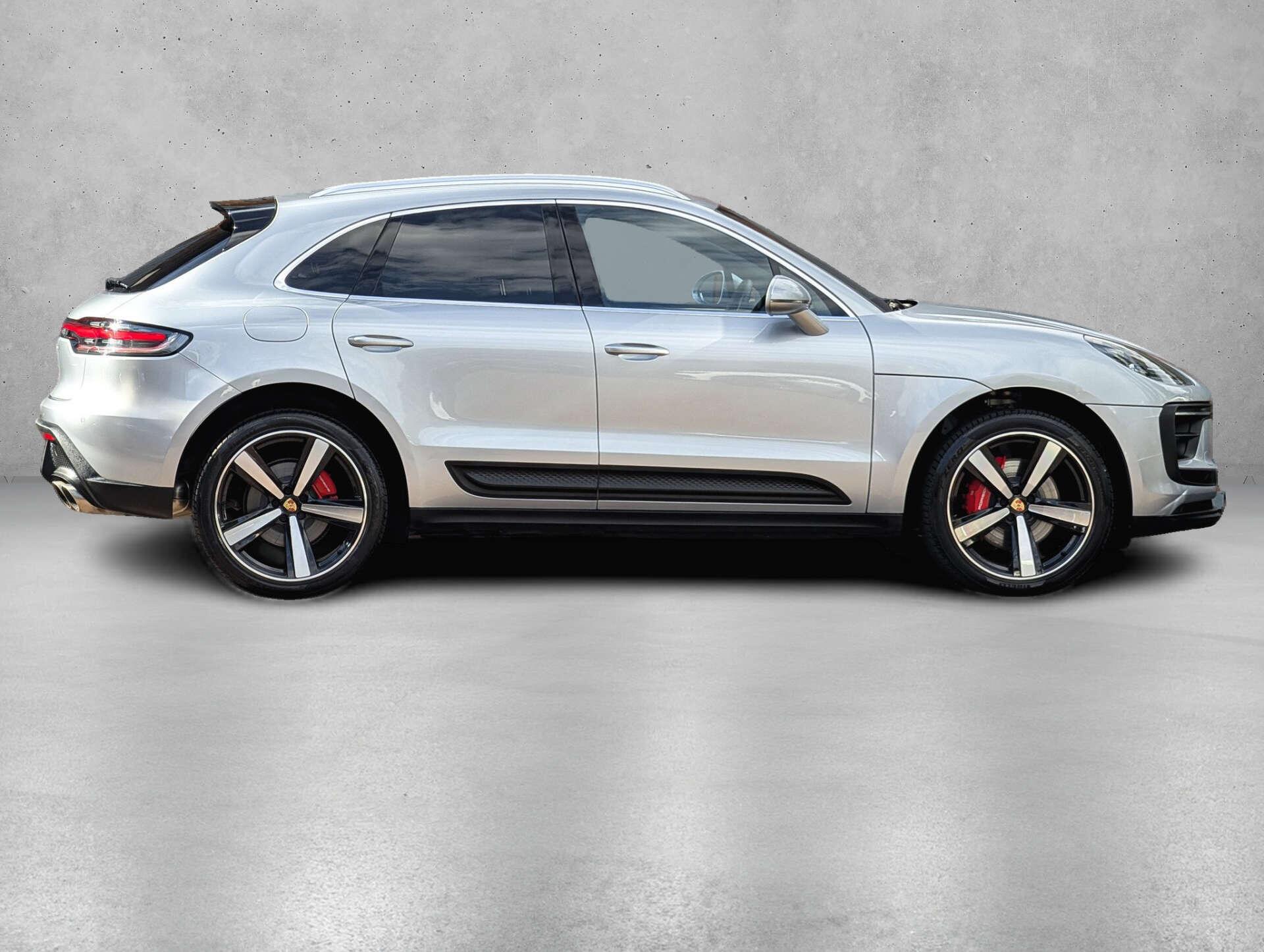 Porsche Macan view 8
