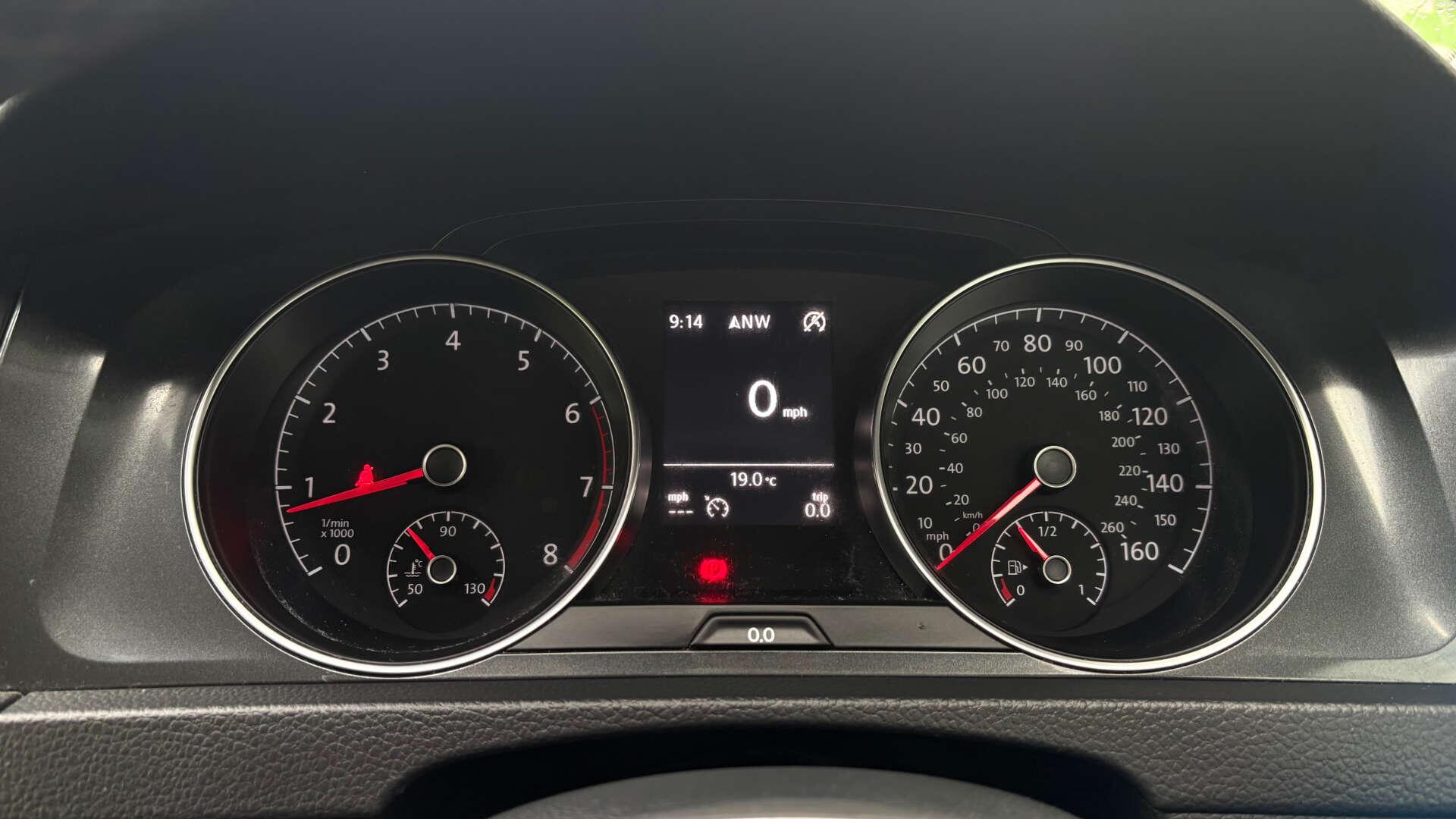 Volkswagen Golf view 14