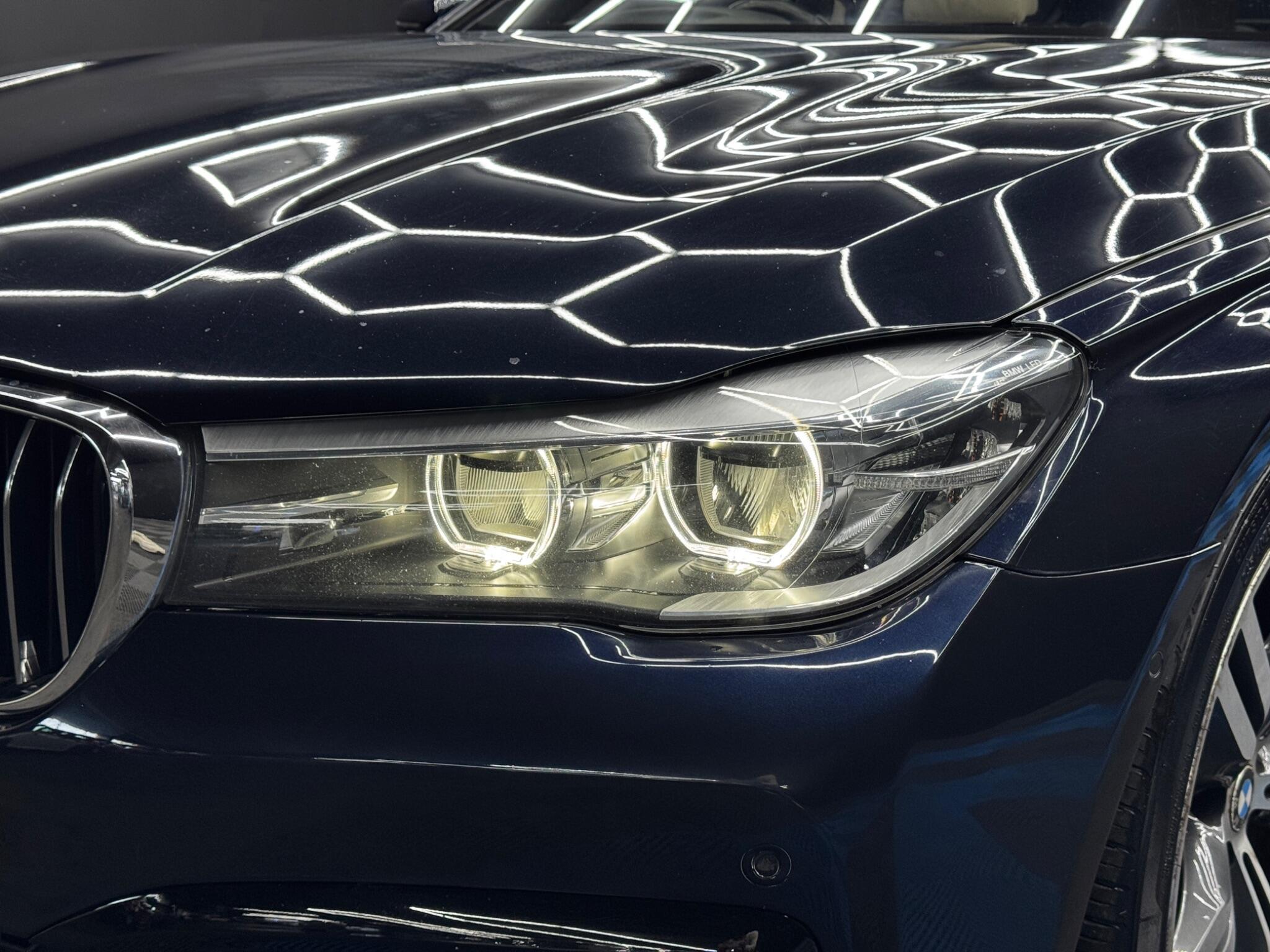 BMW 7 Series view 63