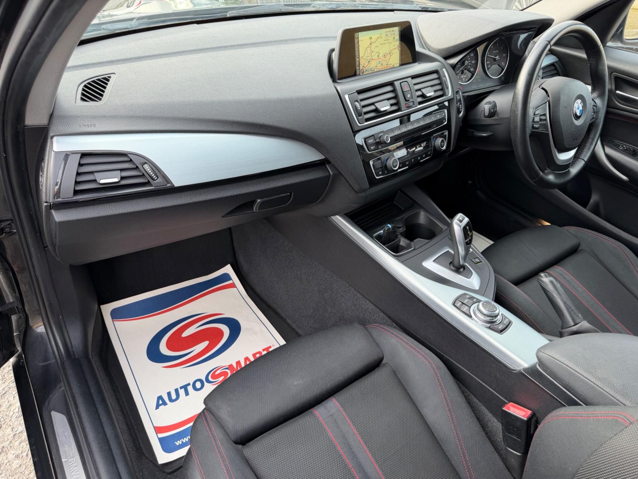BMW 1 Series view 9