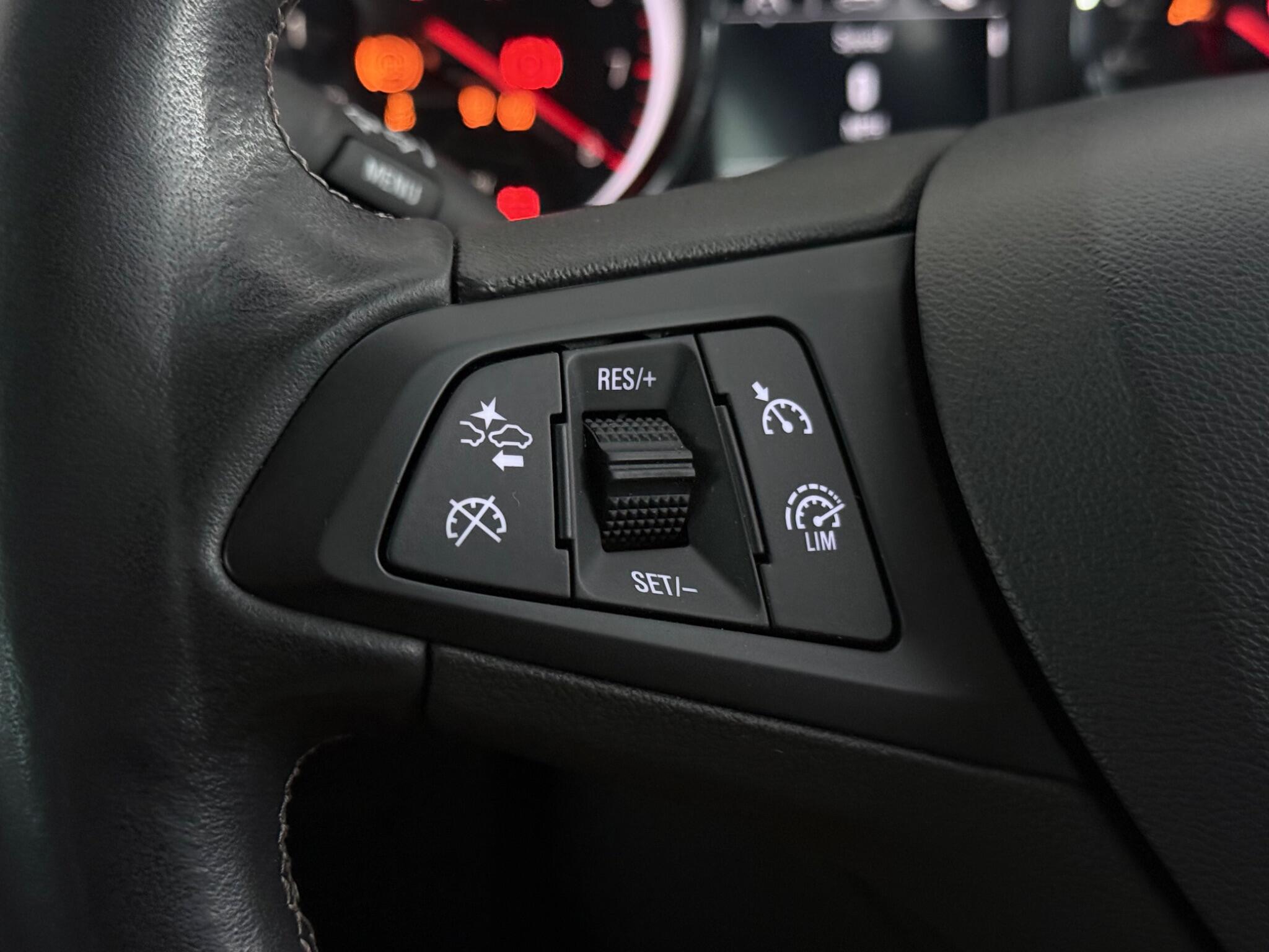 Vauxhall Astra view 15