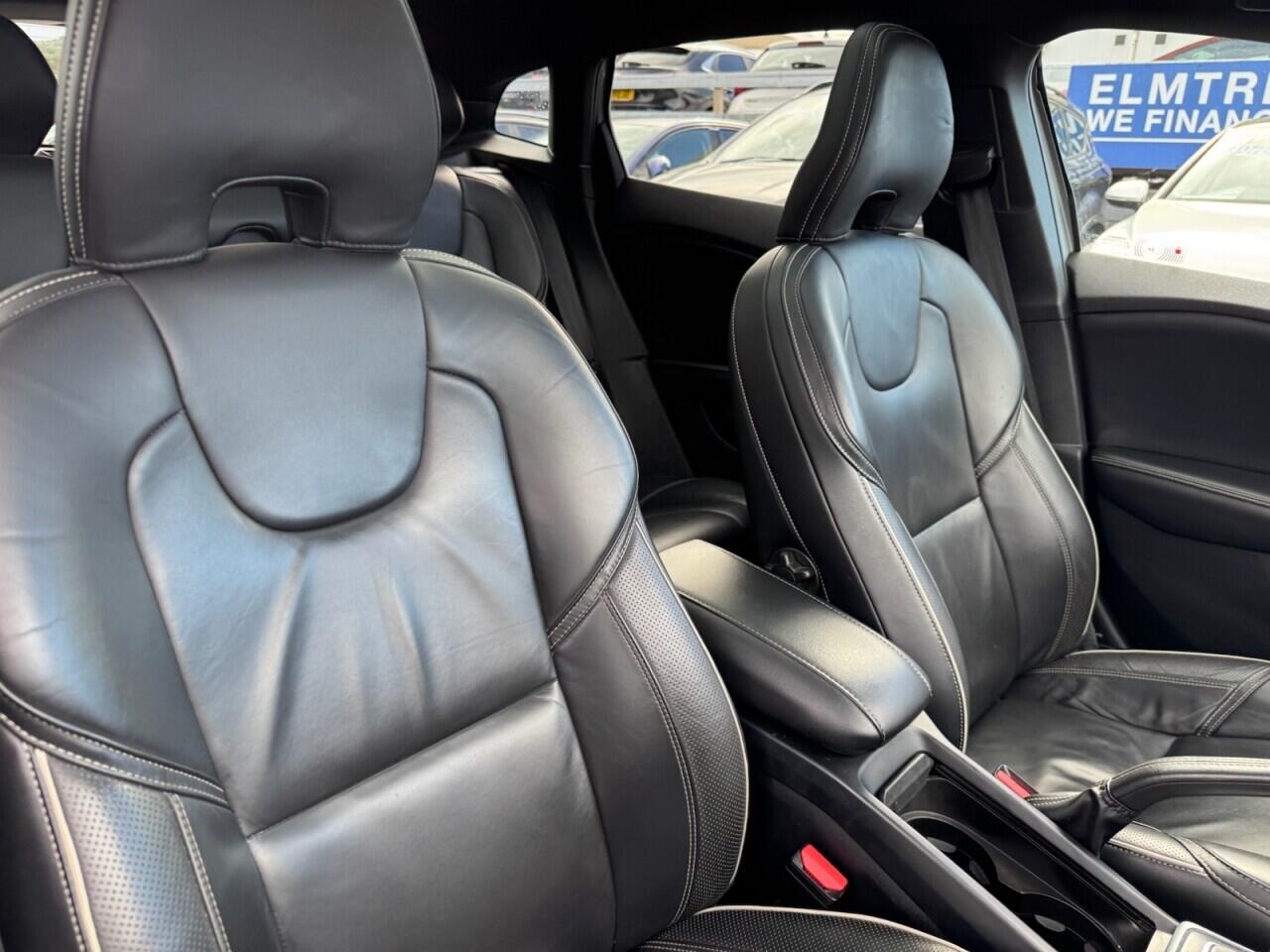 Volvo V40 view 68