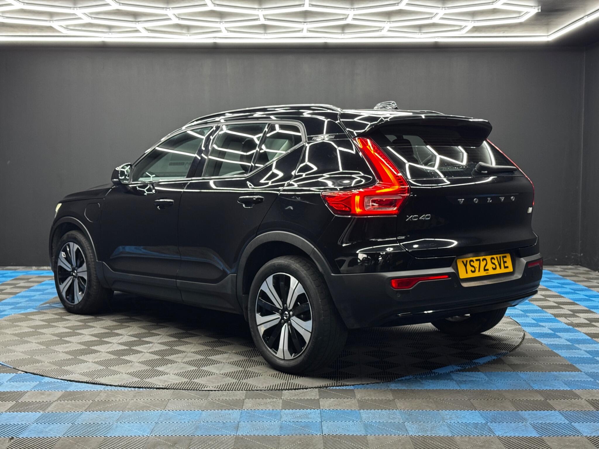 Volvo XC40 view 7