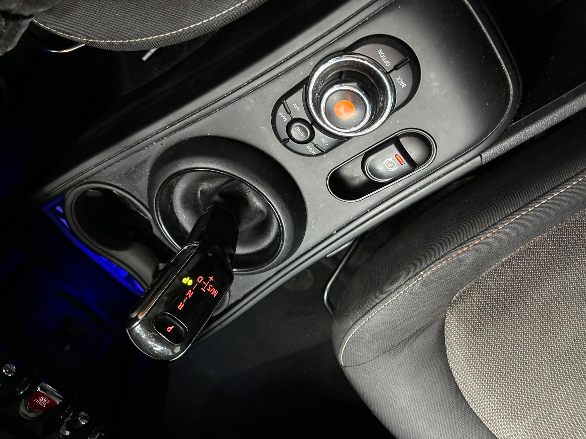 Mini Countryman view 20