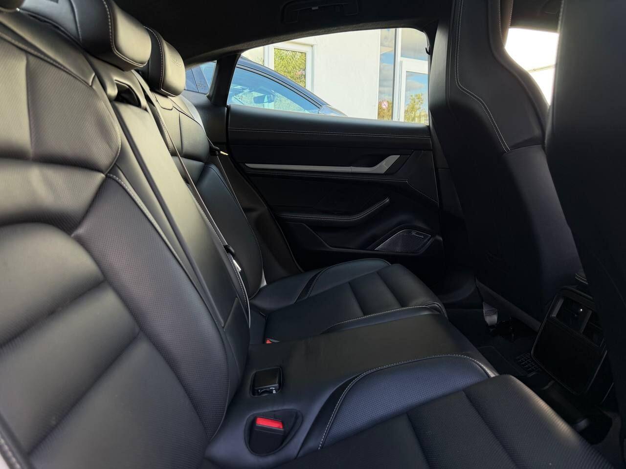 Porsche Taycan view 20