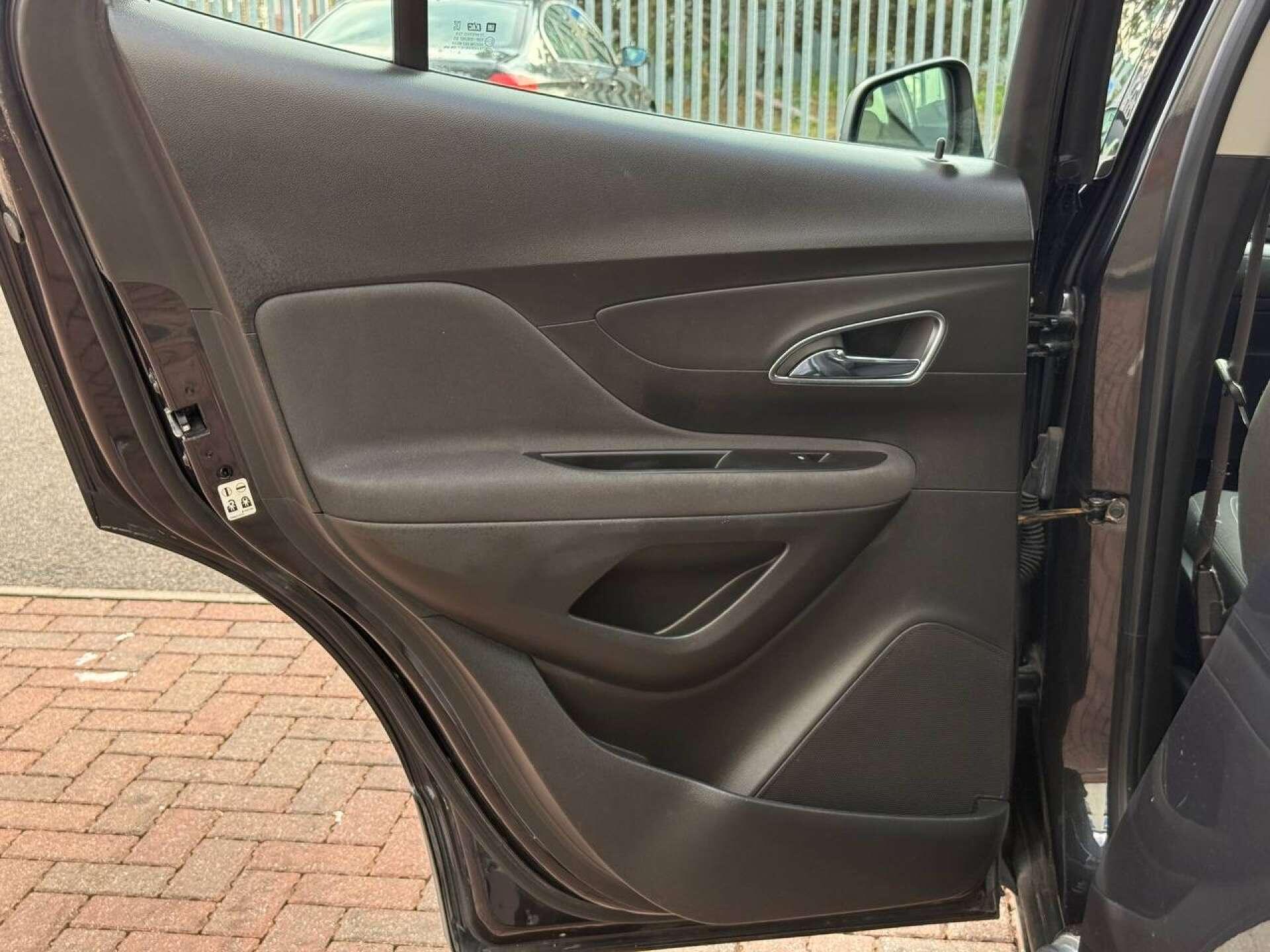 Vauxhall Mokka view 32