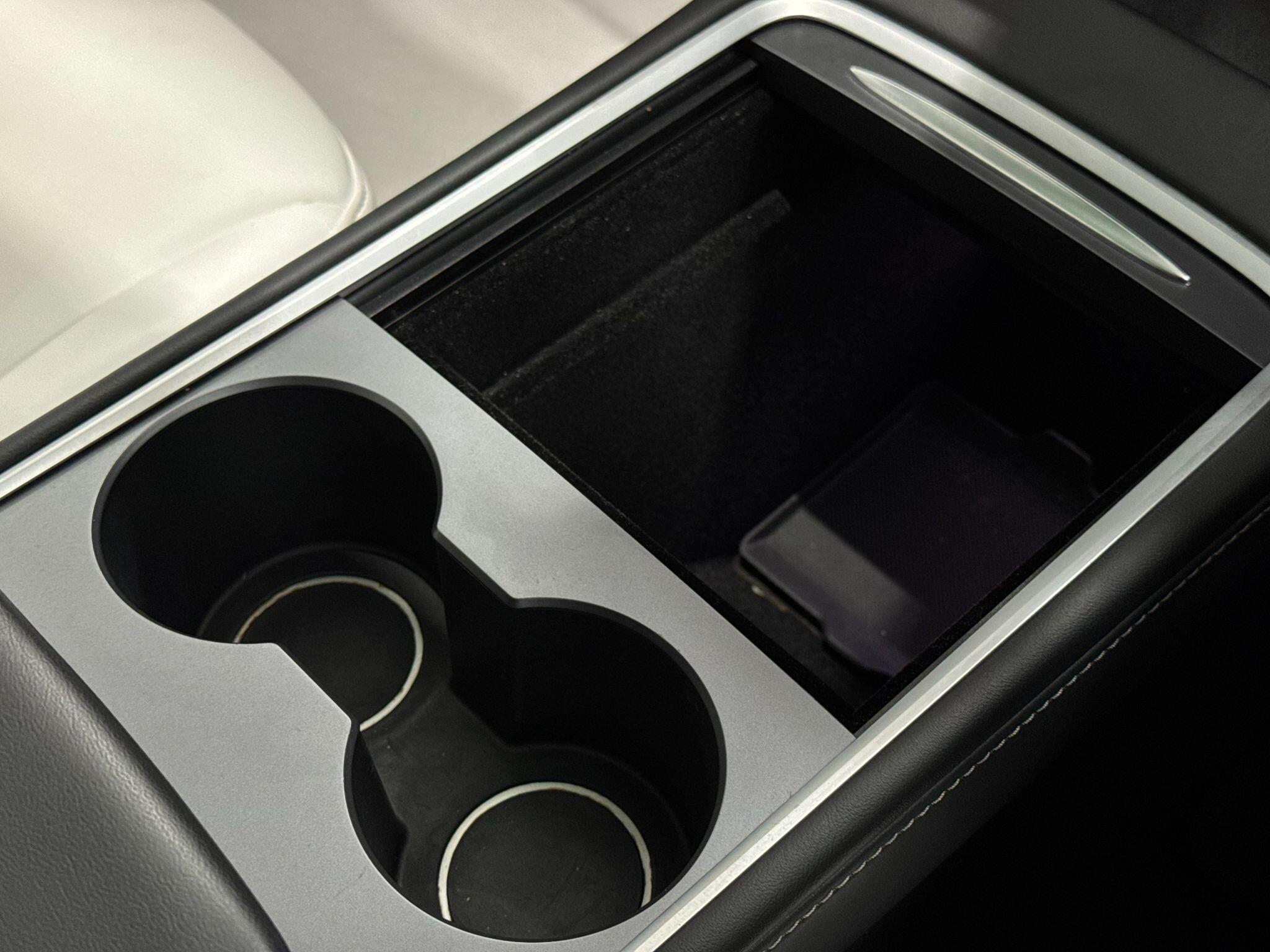 Tesla Model 3 view 40
