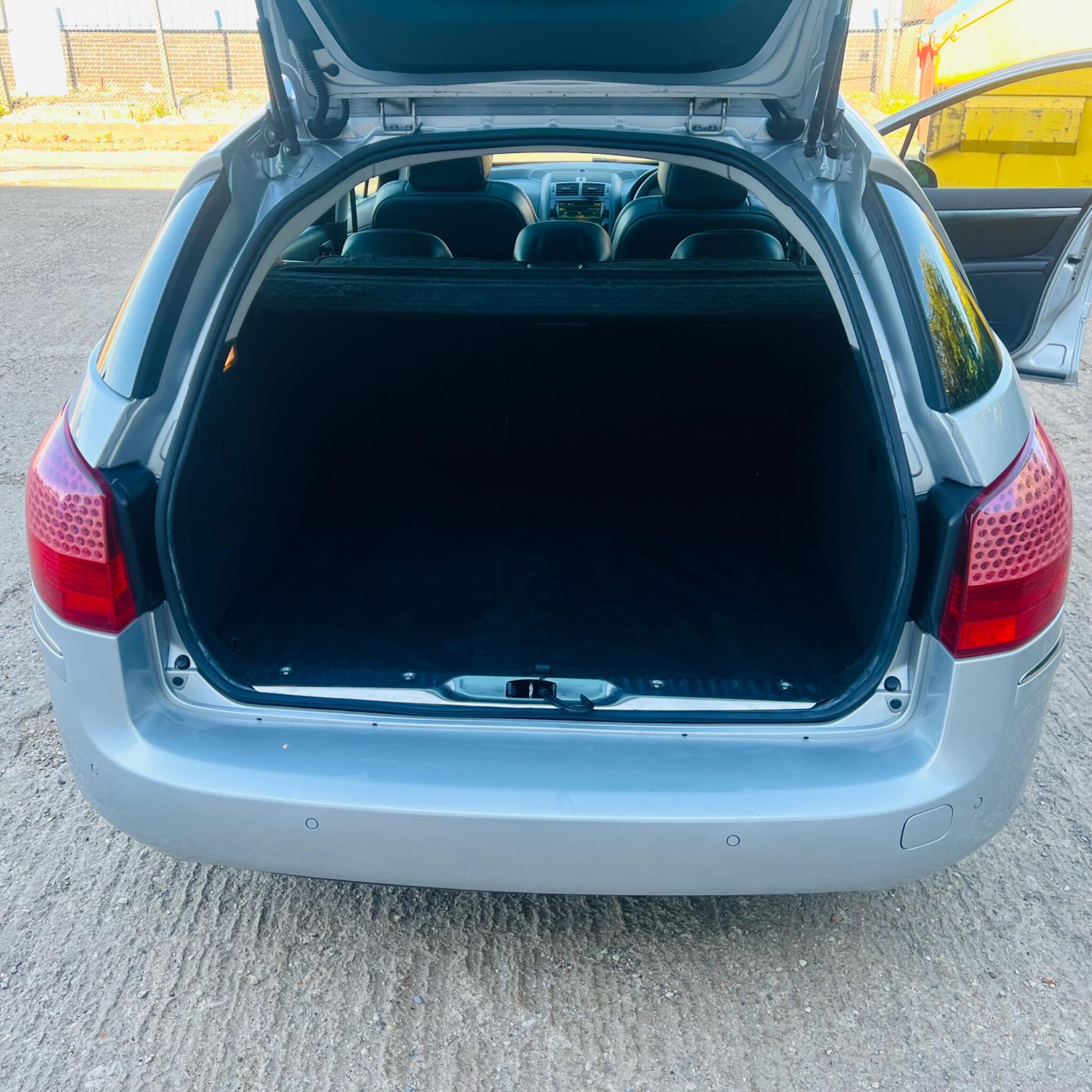 Peugeot 407 view 11