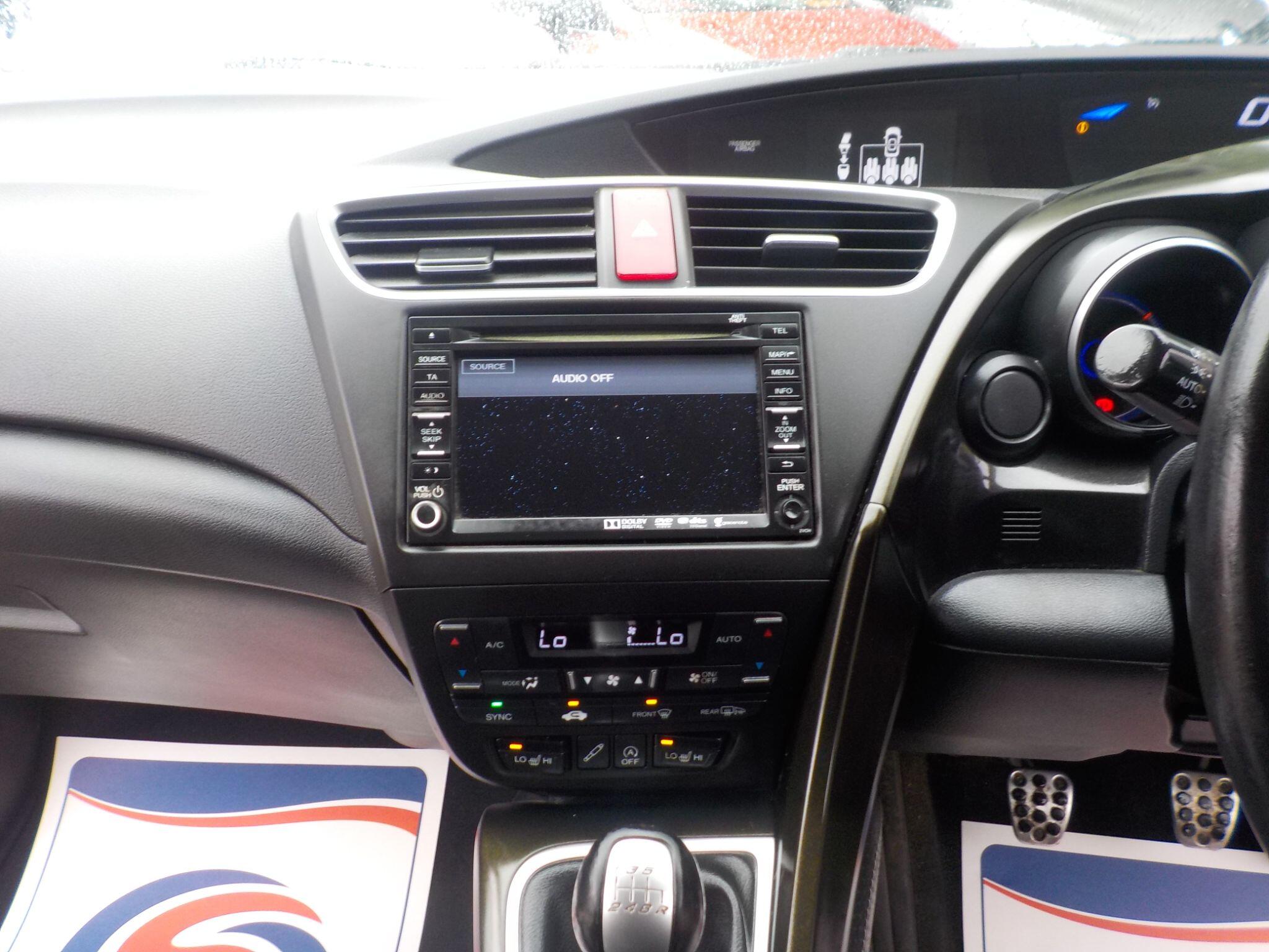Honda Civic 1.6 i-DTEC SR Tourer Euro 5 (s/s) 5dr
