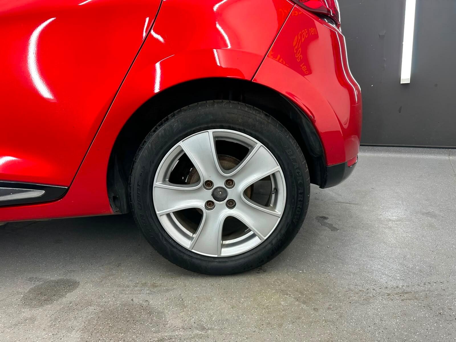 Renault Clio view 14