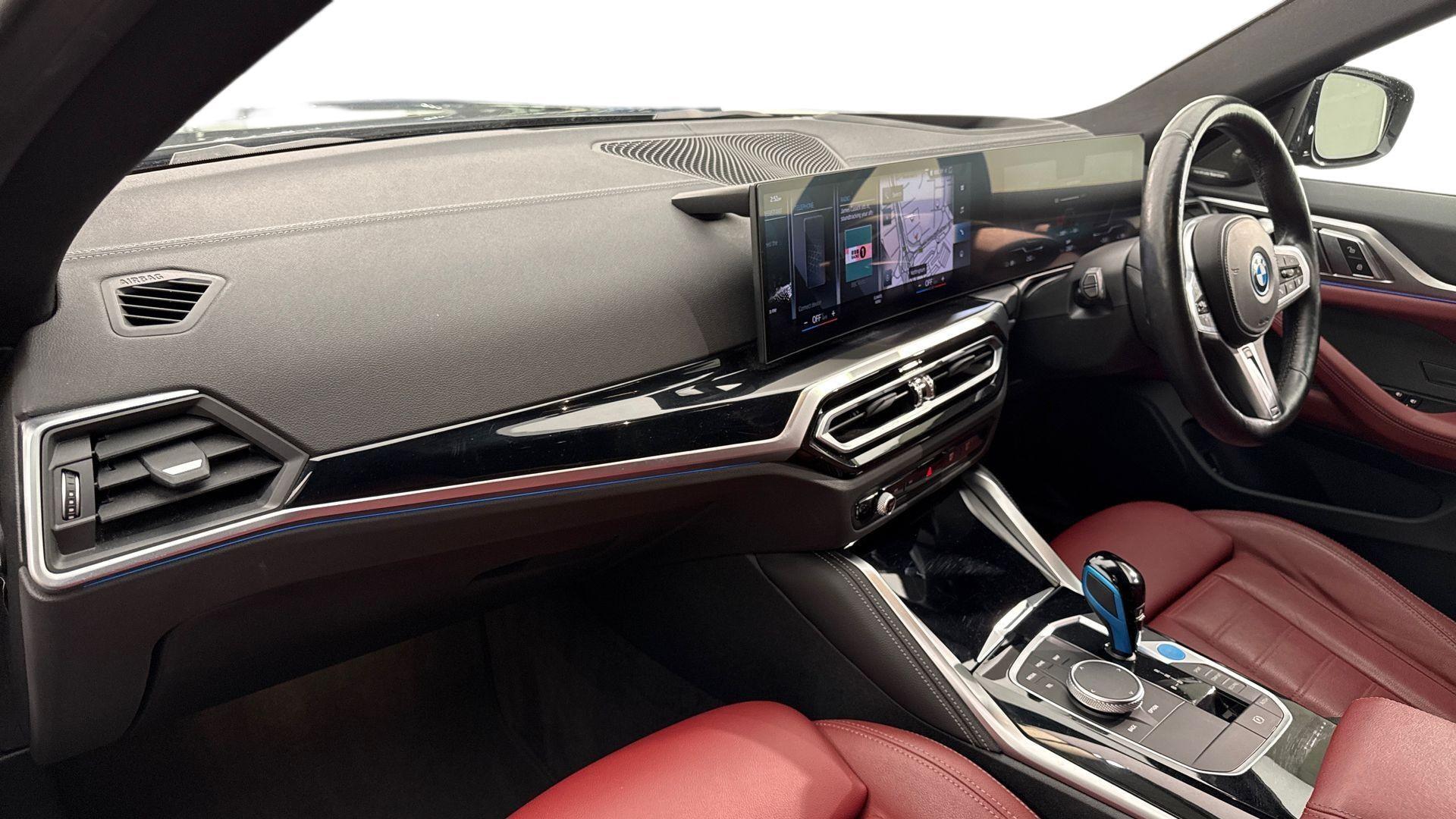 BMW I4 view 7