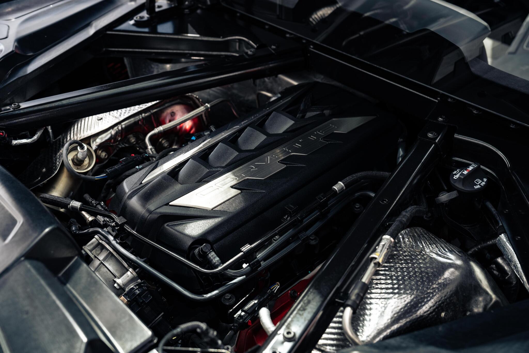 Chevrolet Corvette Stingray view 16