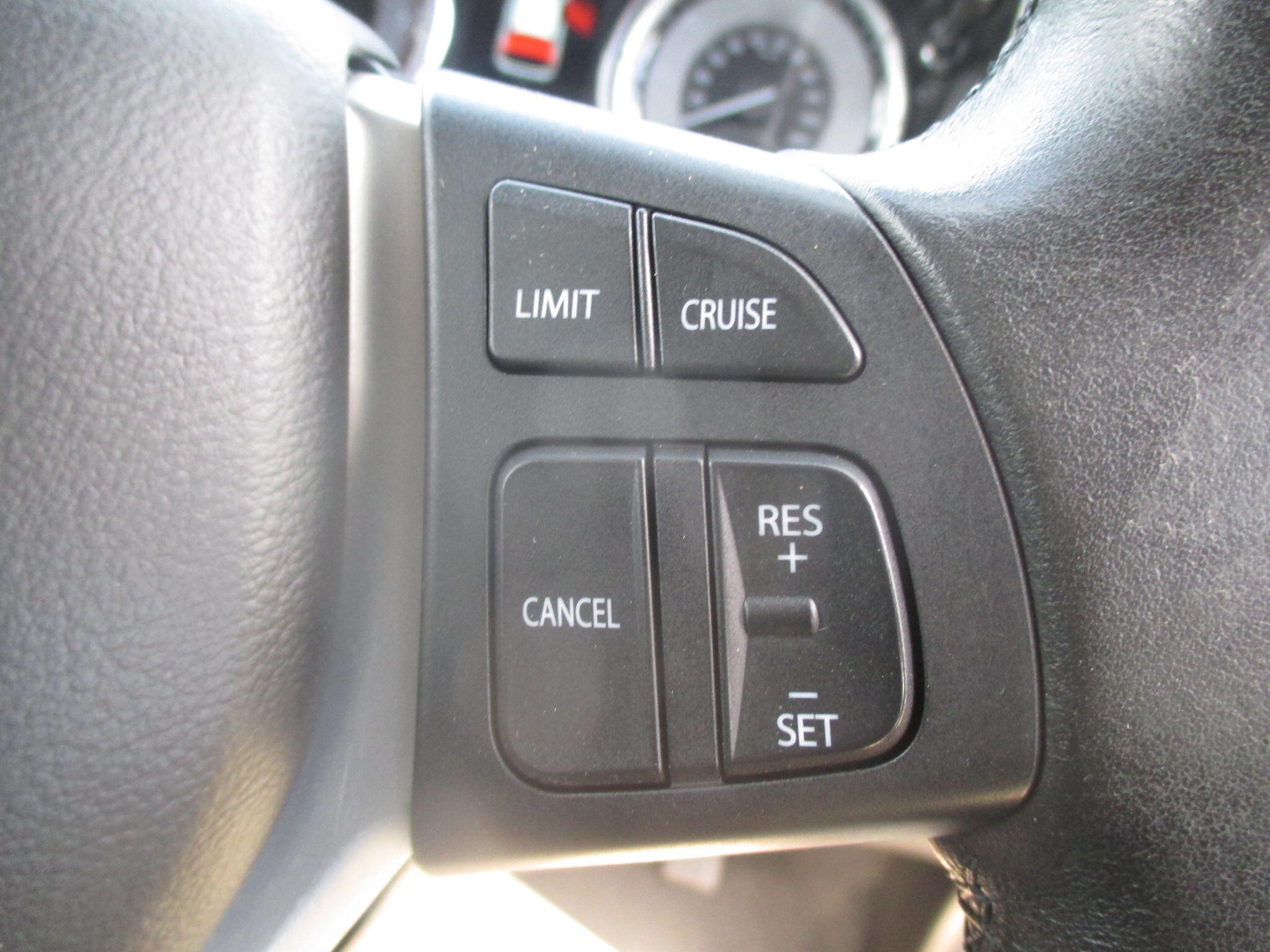 Suzuki Vitara view 37