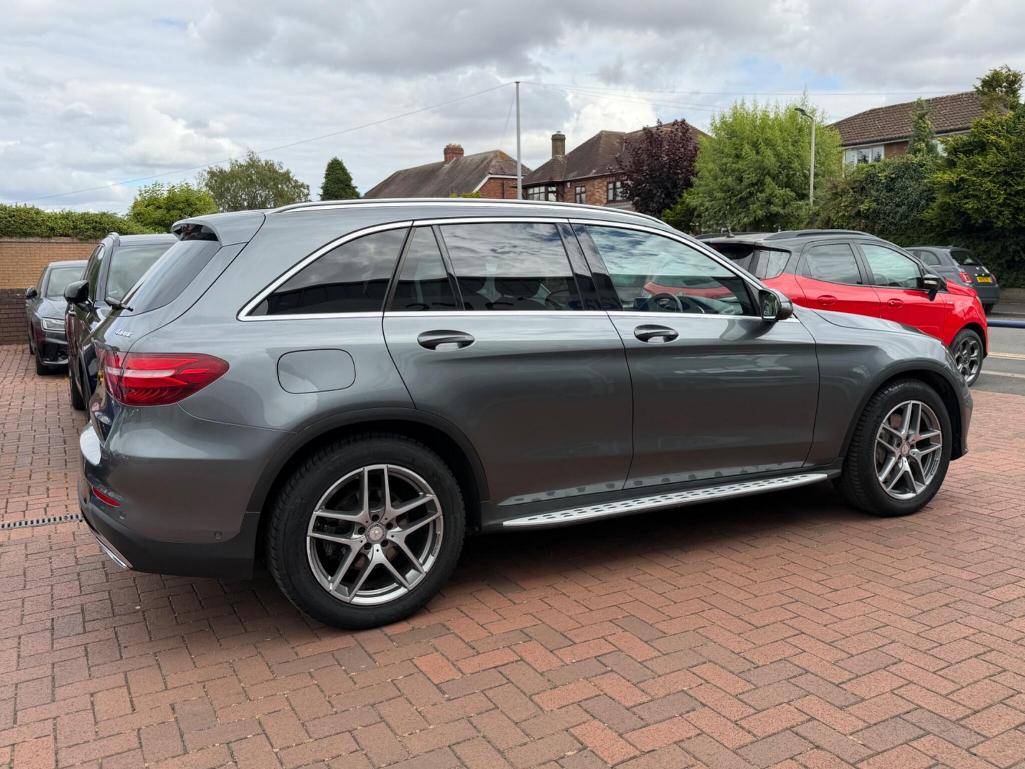 Mercedes-Benz GLC view 21