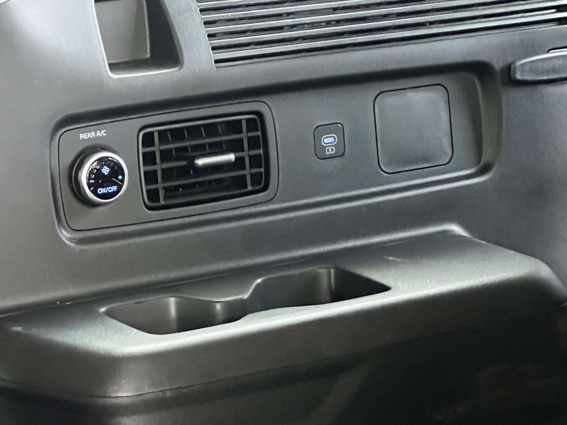 Hyundai Santa Fe view 23