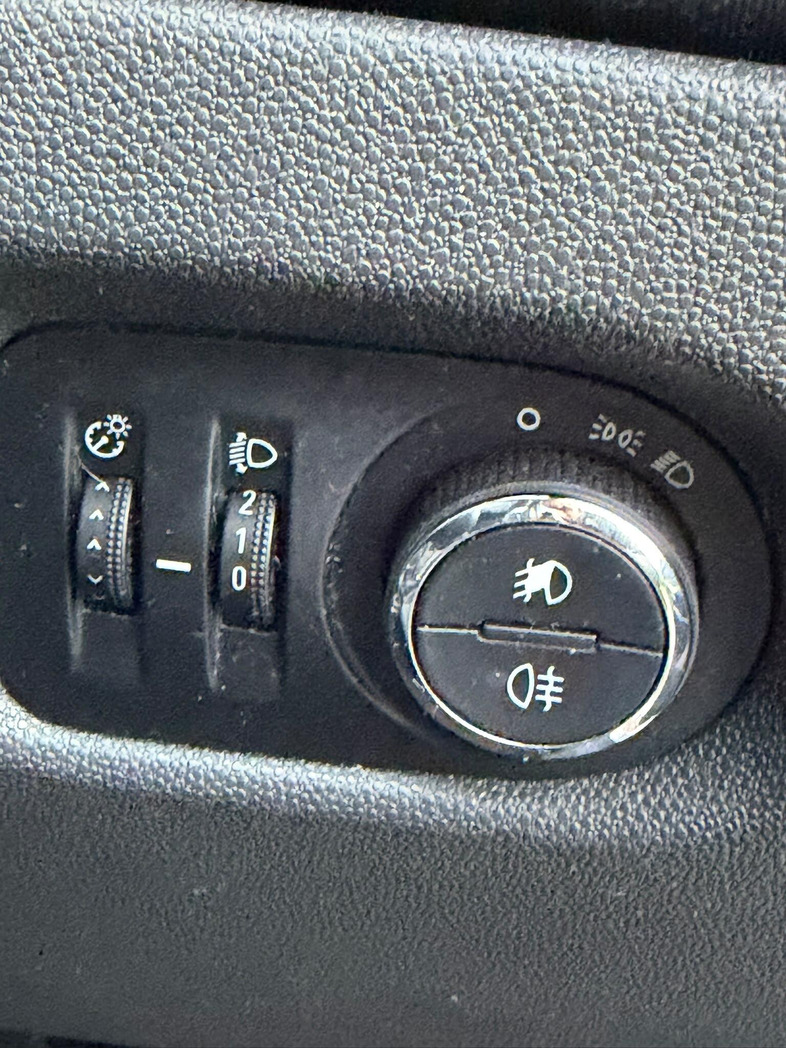 Vauxhall Corsa view 14
