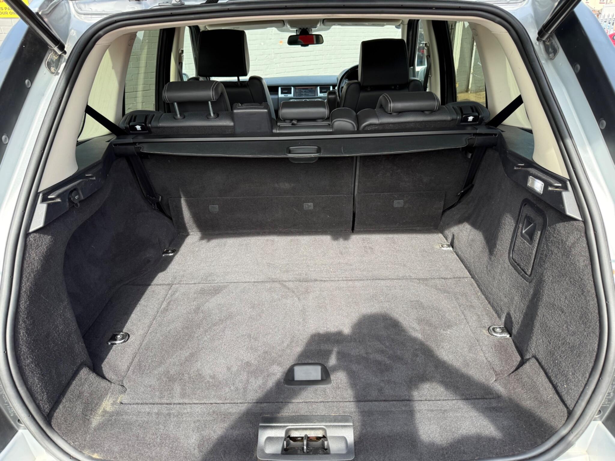 Land Rover Range Rover Sport view 23