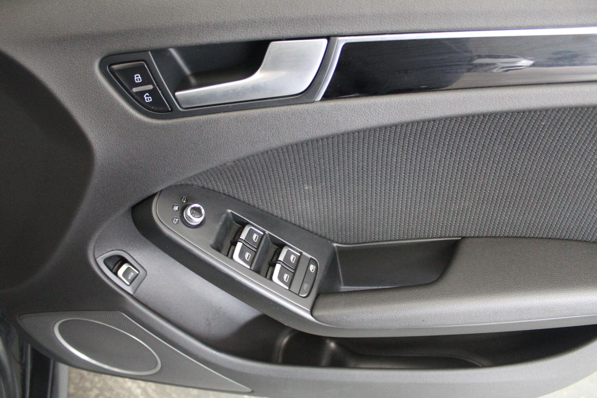 Audi A4 view 47