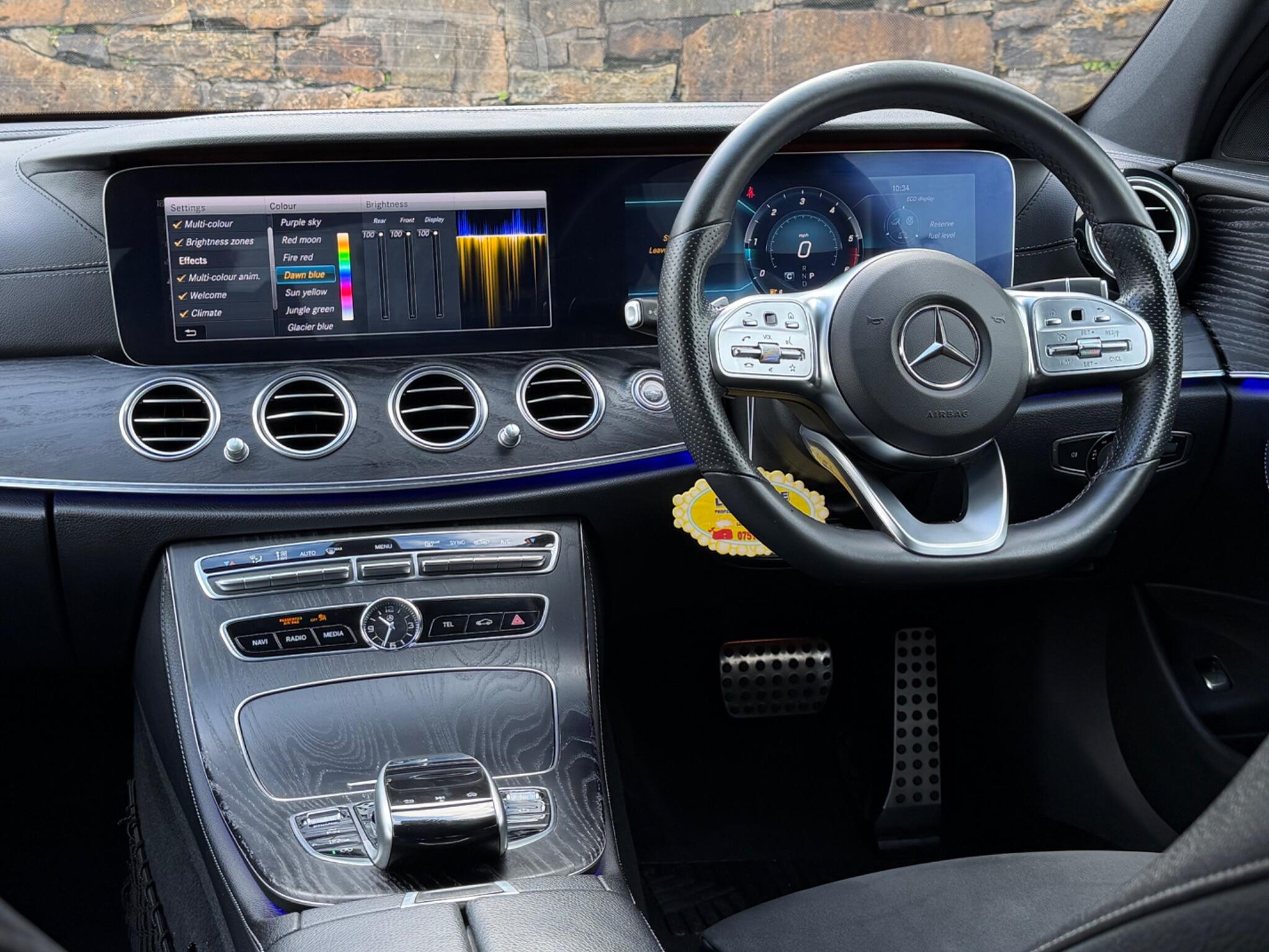 Mercedes-Benz E-Class view 21