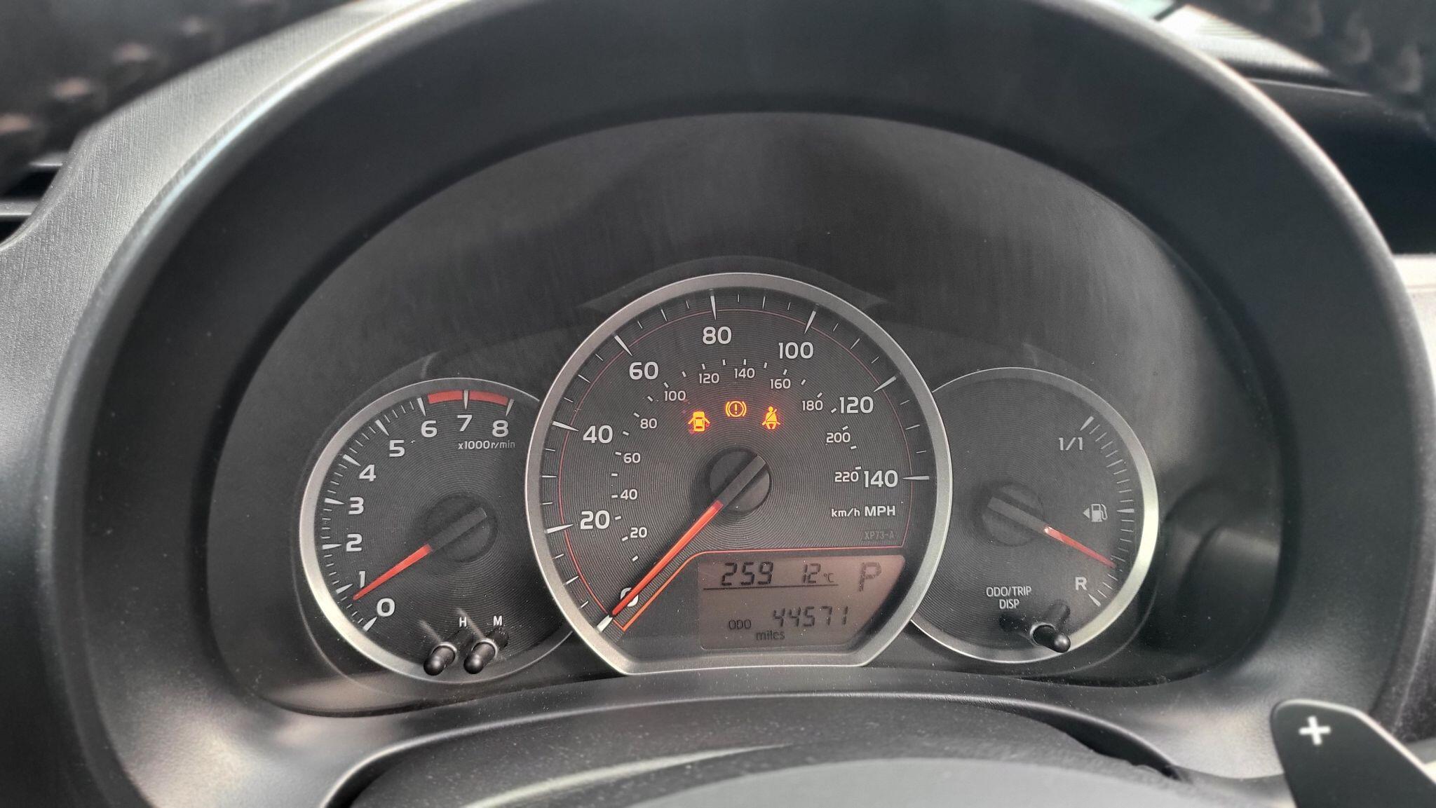 Toyota Yaris view 26
