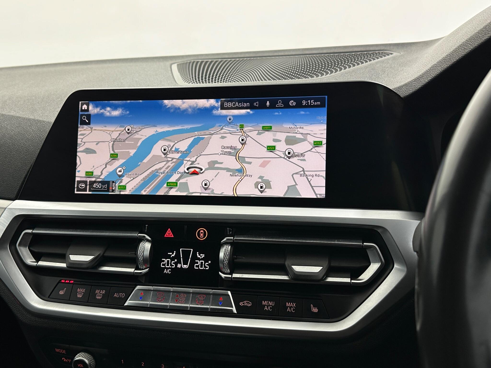 BMW 3 Series view 23